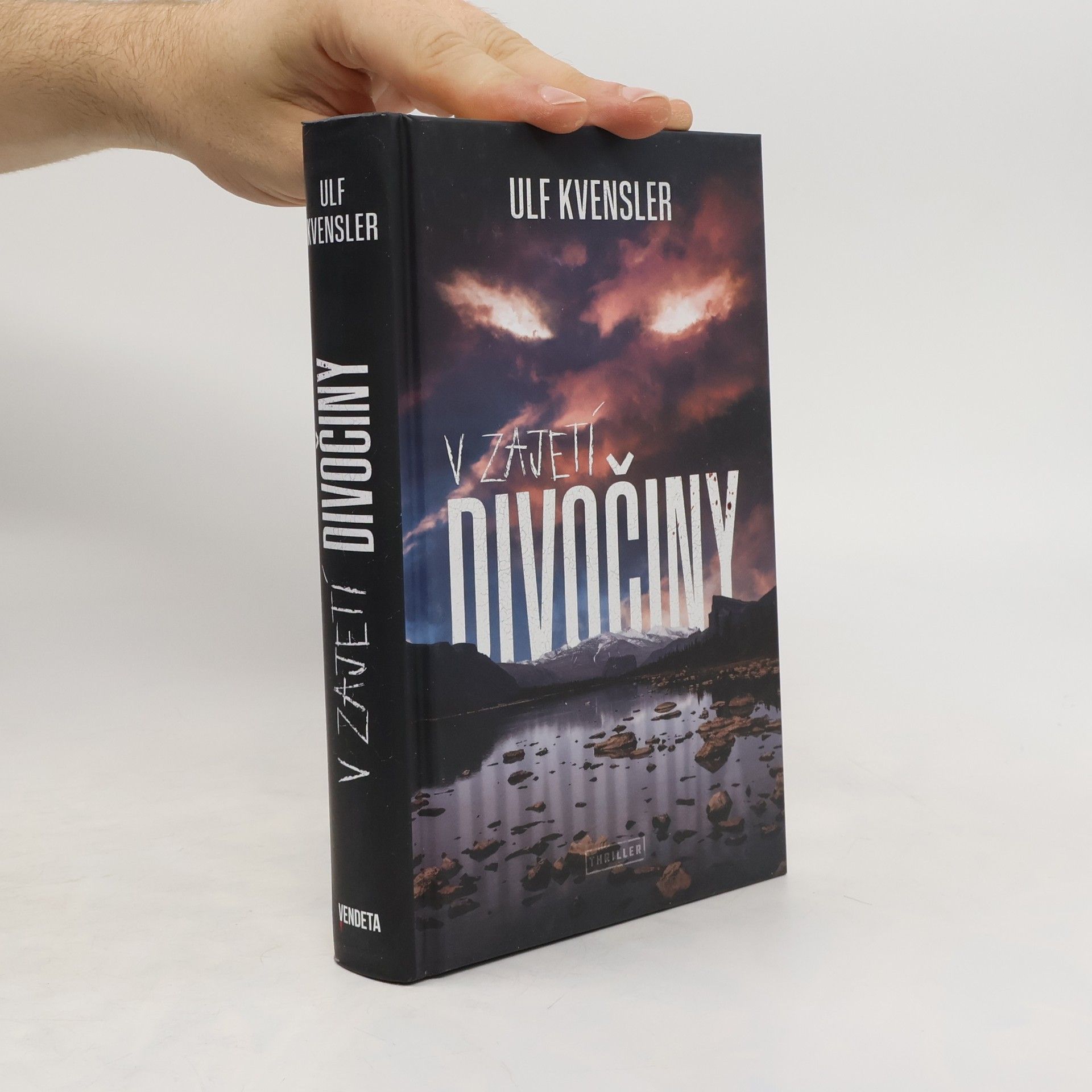 Ulf Kvensler V zajetí divočiny