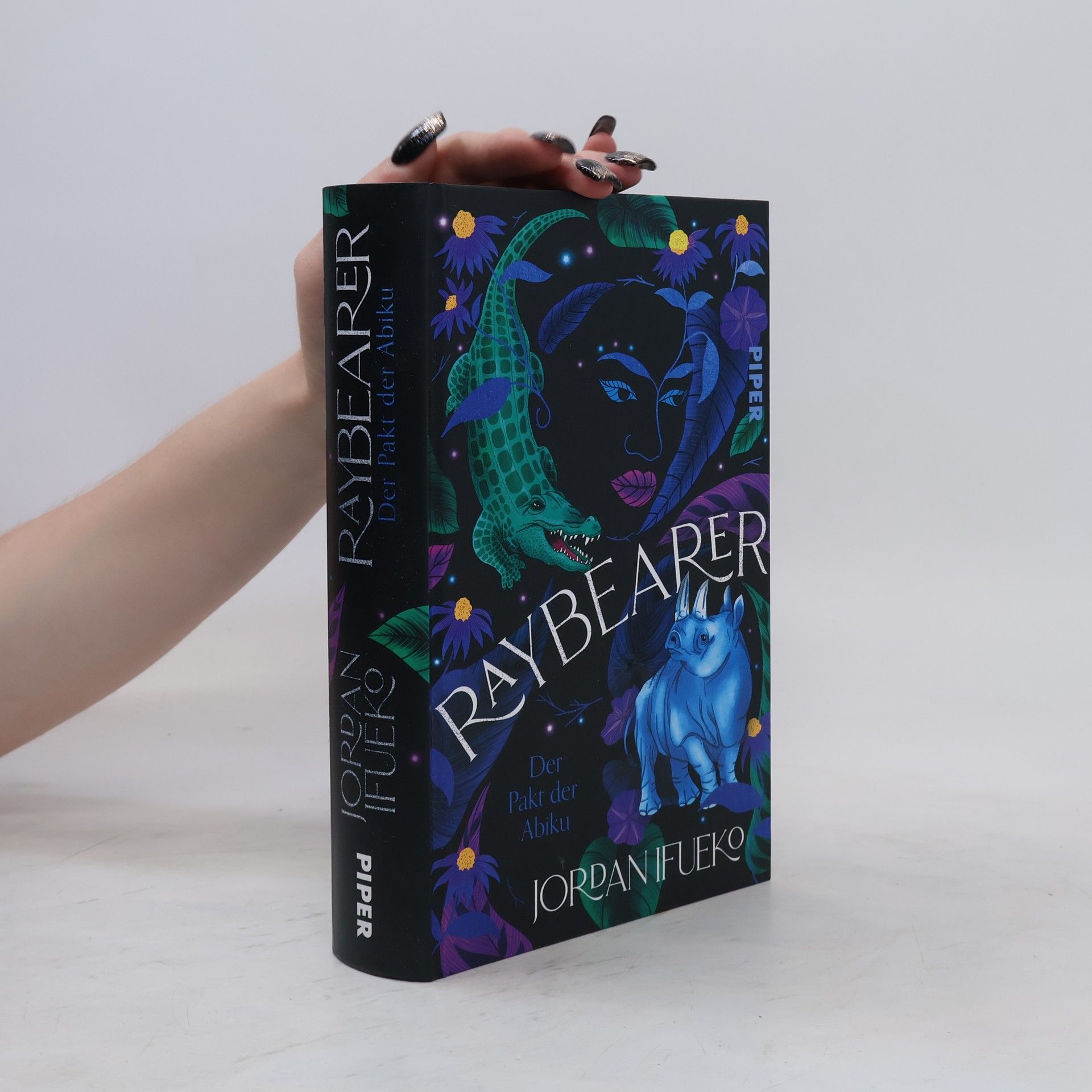 Jordan Ifueko Raybearer – Der Pakt der Abiku. High Fantasy mit westafrikanischem Weltenbau