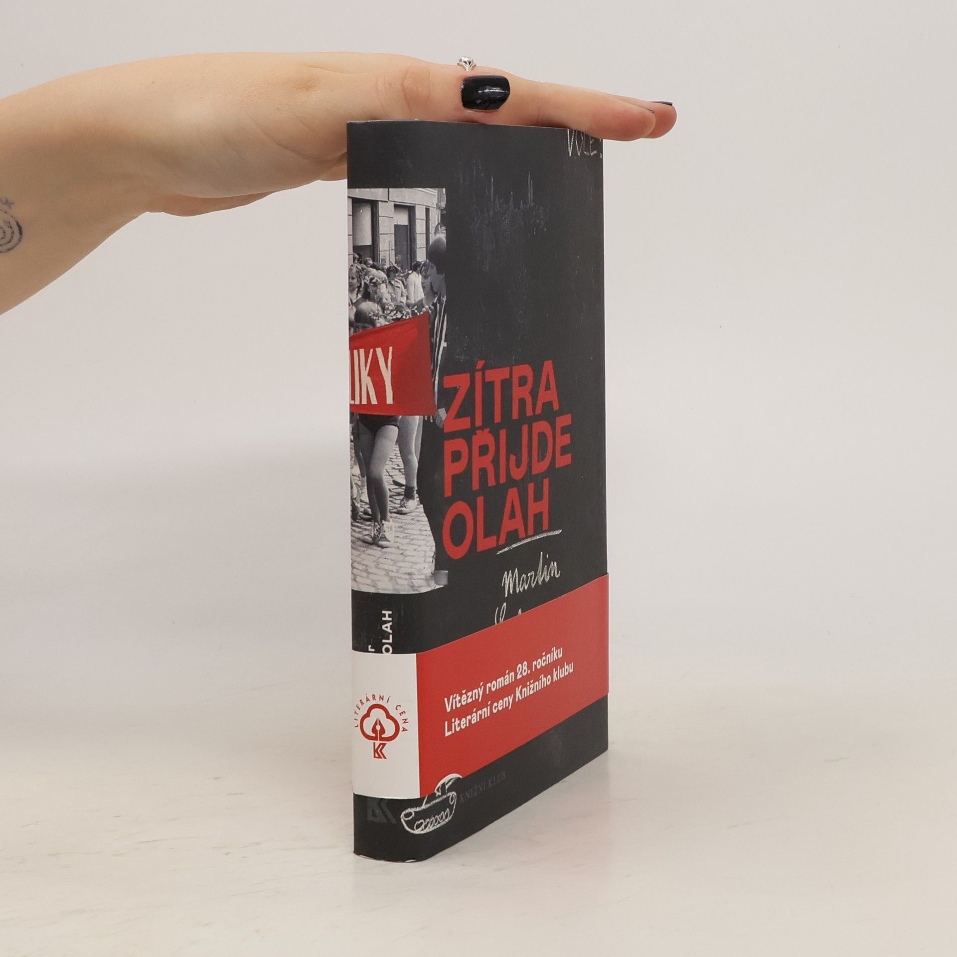 Martin Sichinger Zítra přijde Olah