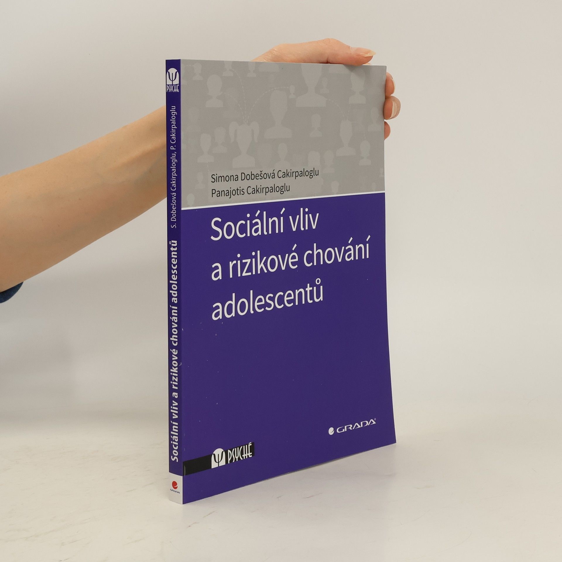 Simona Cakirpaloglu Sociální vliv a rizikové chování adolescentů
