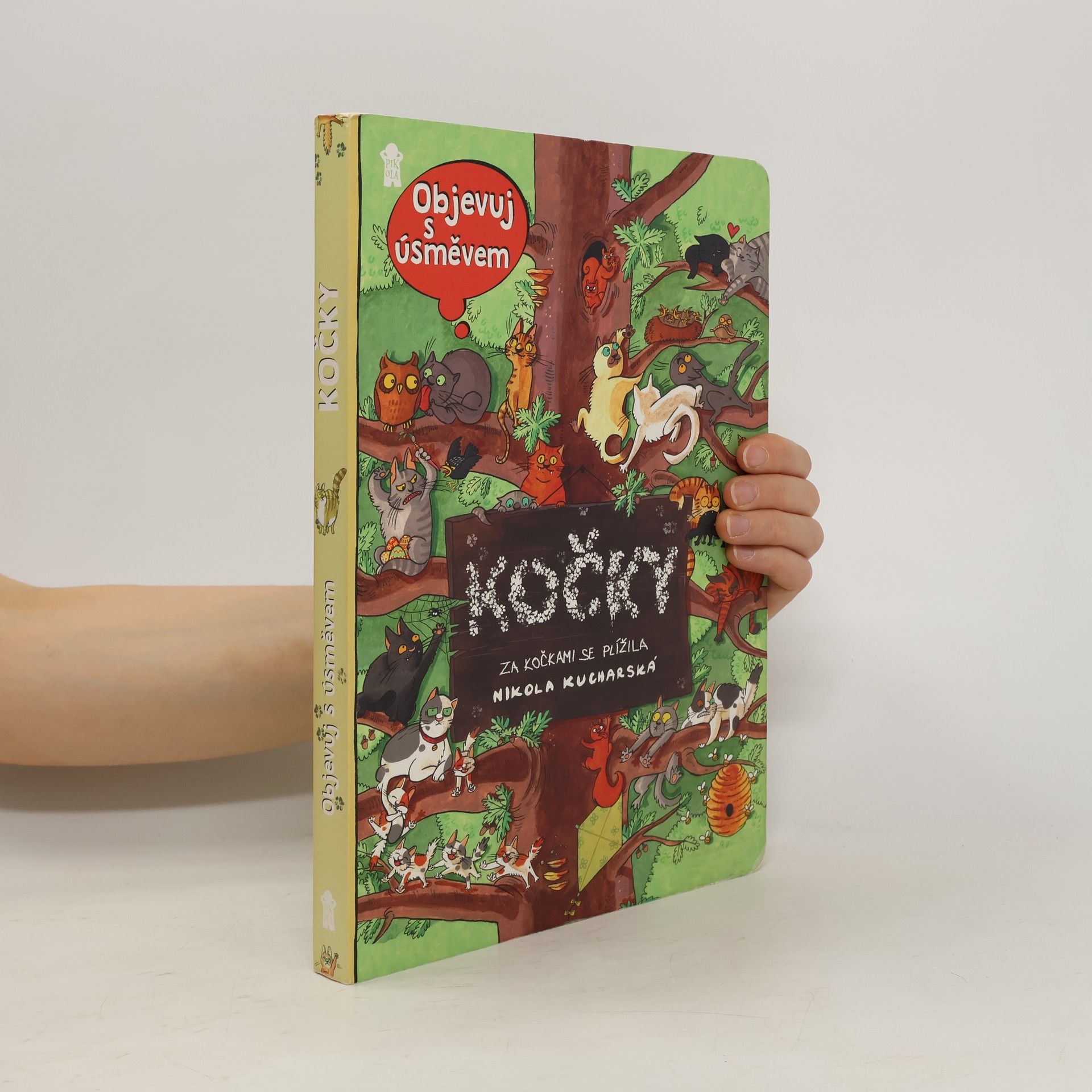 Nikola Kucharska Kočky - Za kočkami se plížila