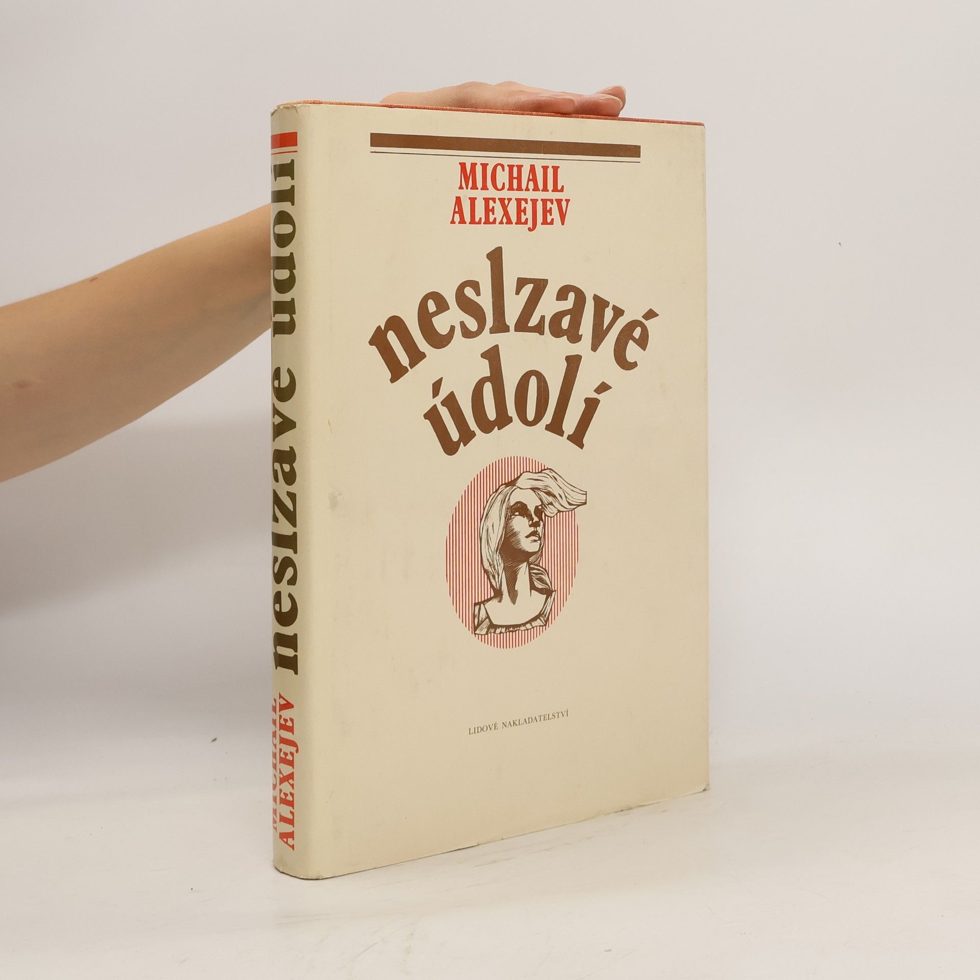 Michail Nikolajevič Aleksejev Neslzavé údolí