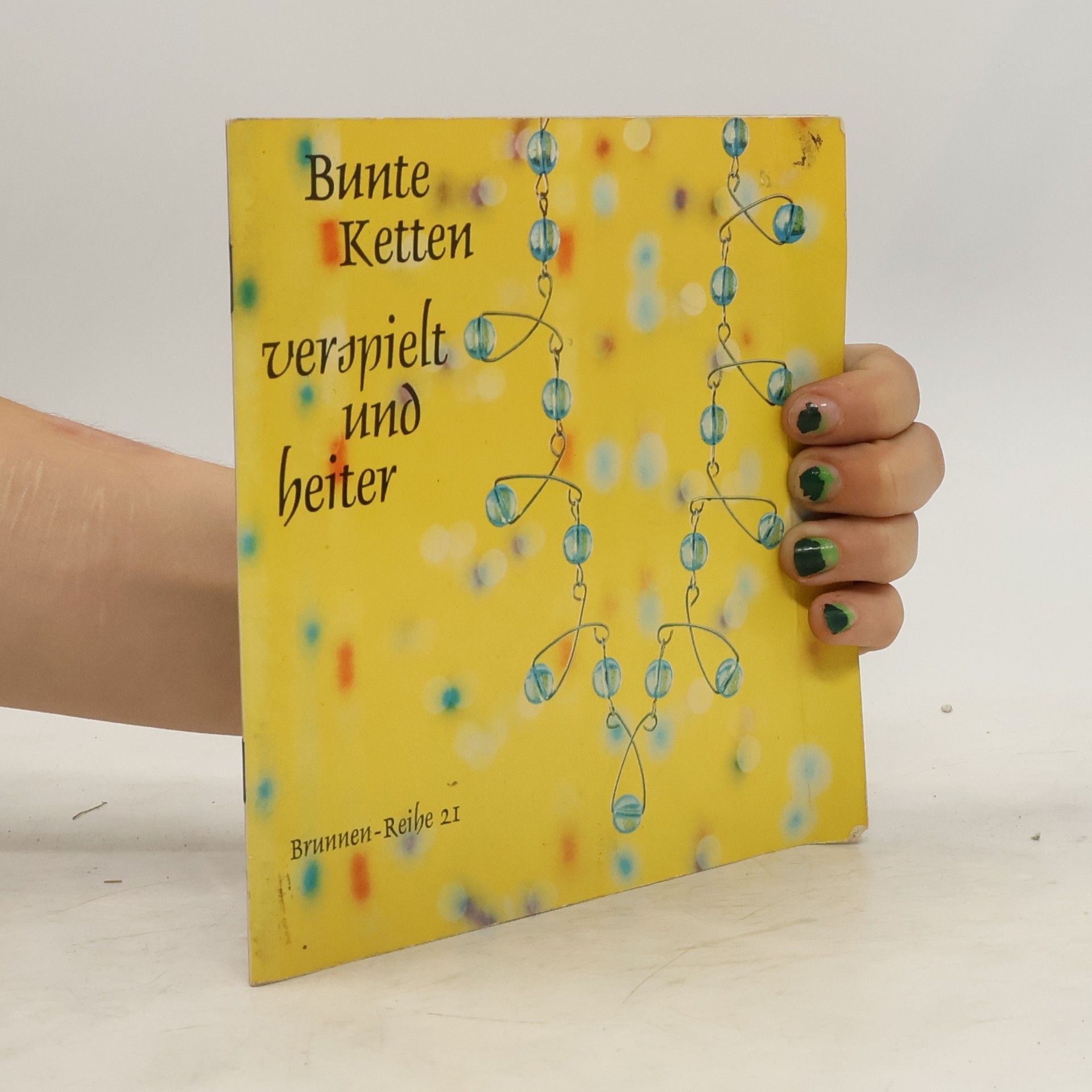 Helena Hornung Bunte Ketten, verspielt und heiter