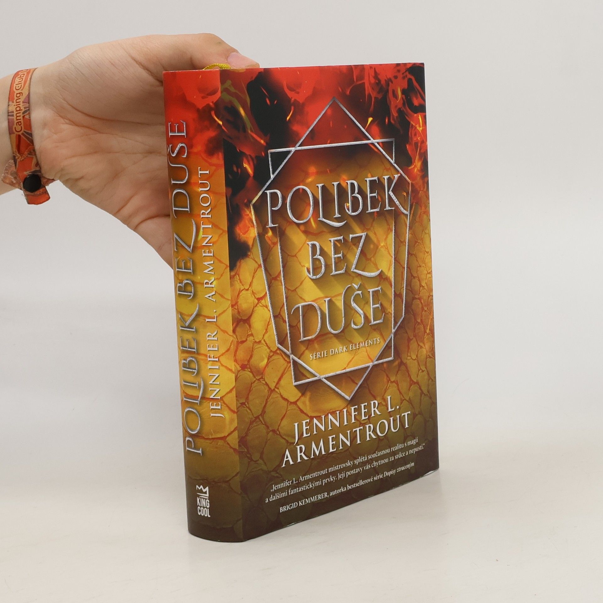 Jennifer L. Armentrout Polibek bez duše