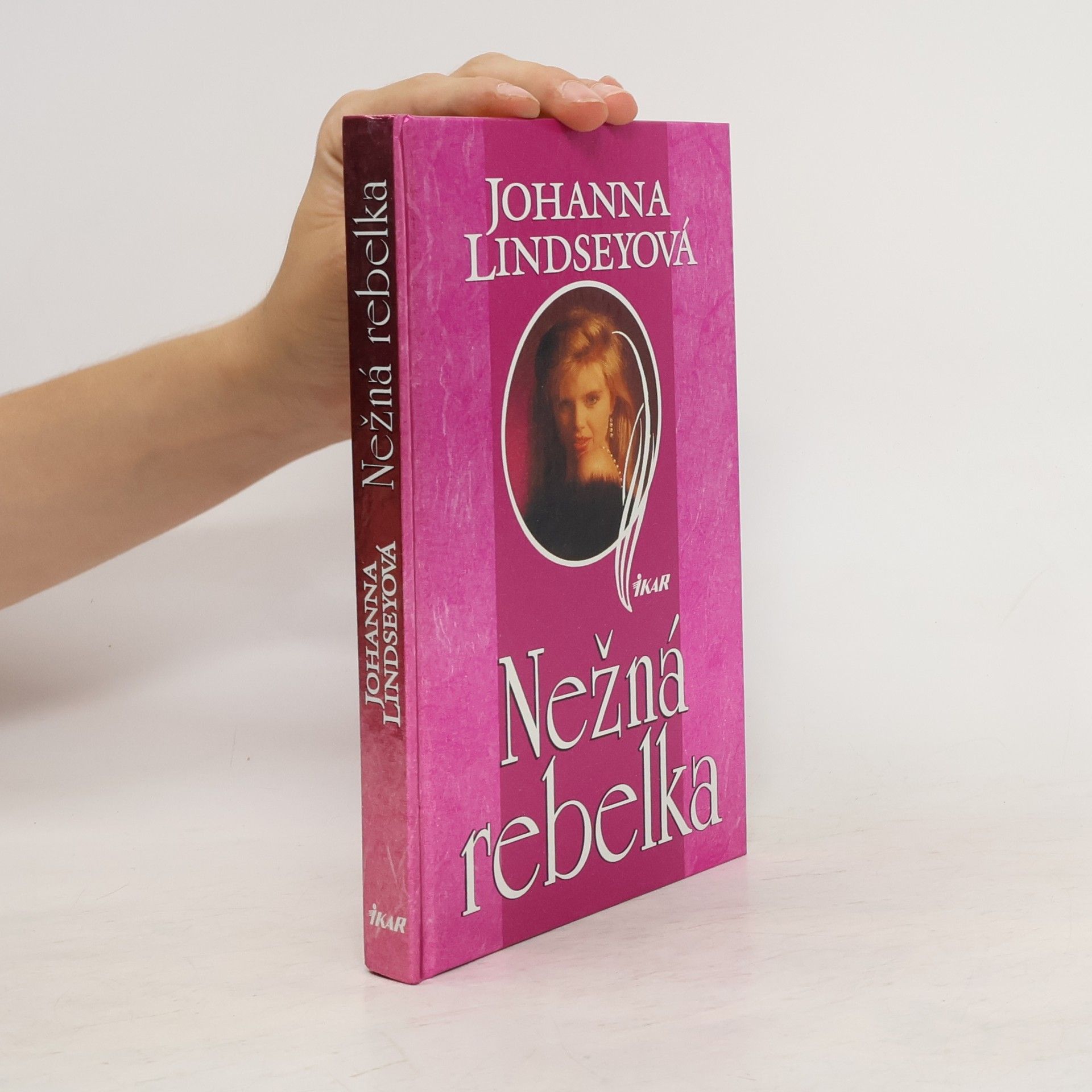 Johana Lindseyová Nežná rebelka