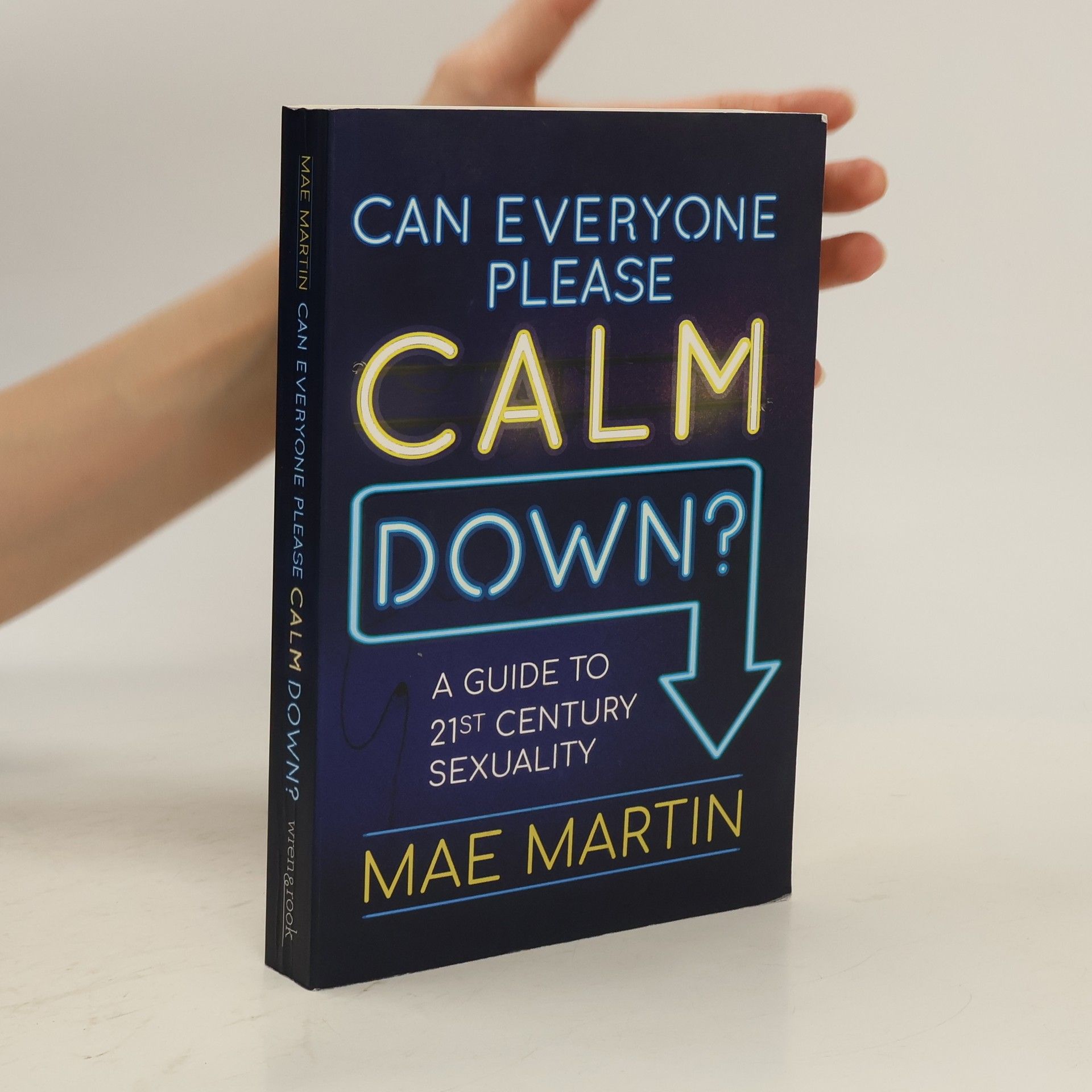 Mae Martin Can Everyone Please Calm Down?