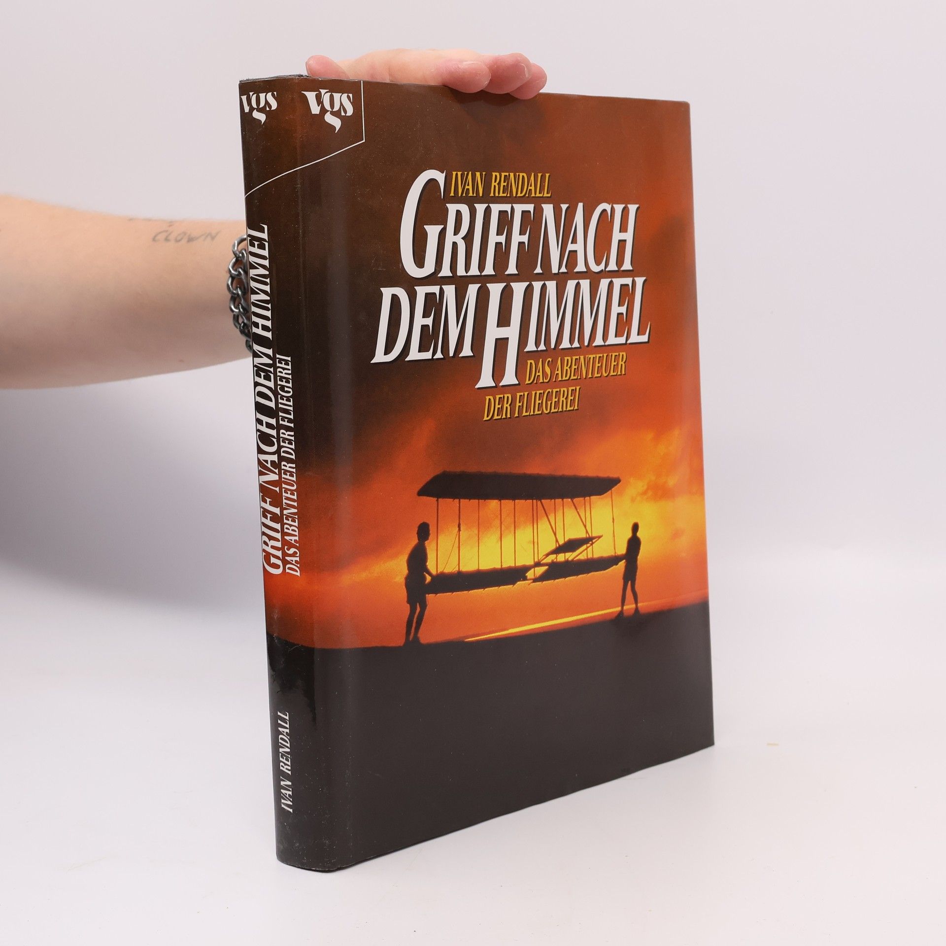 Ivan Rendall Griff nach dem Himmel