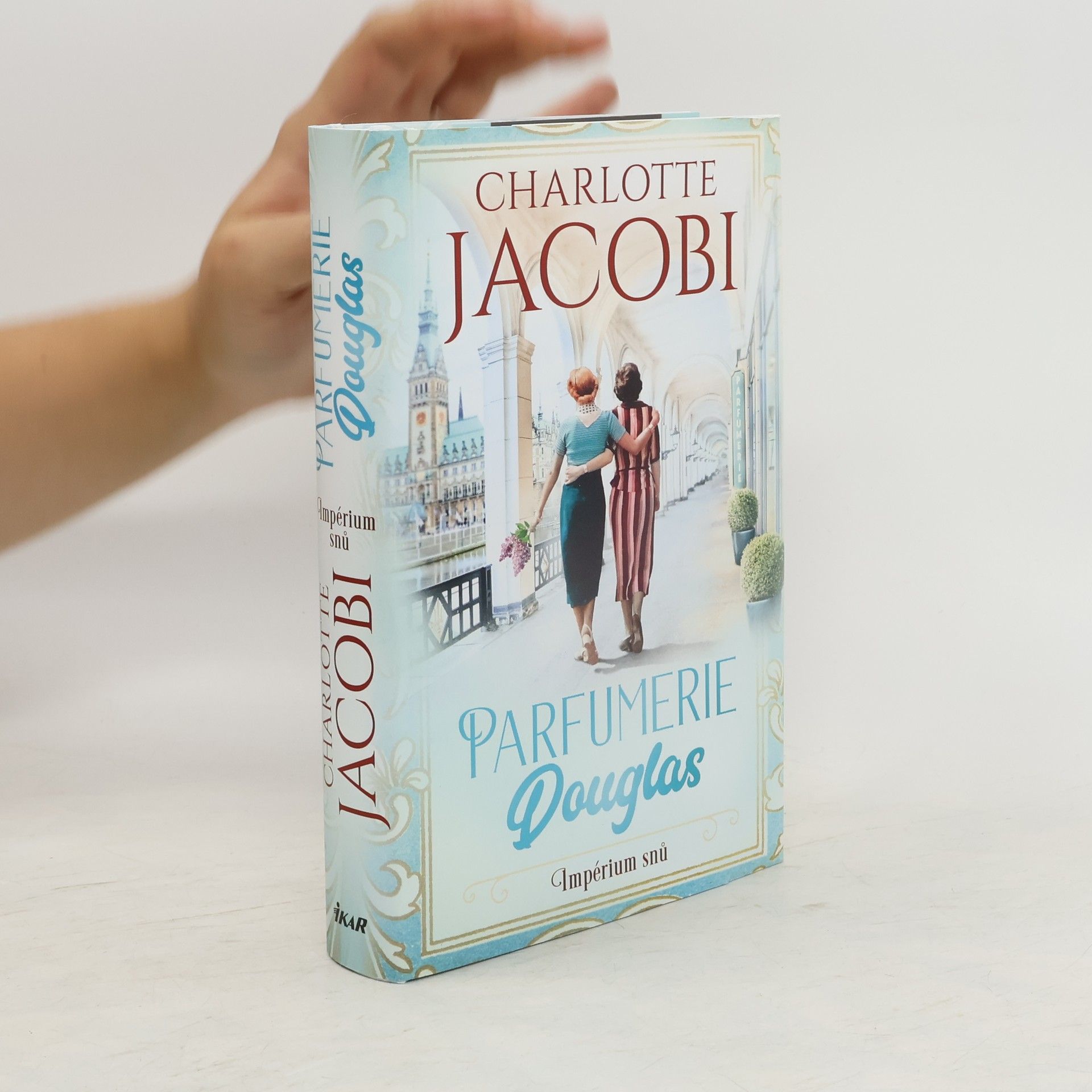 Charlotte Jacobi Parfumerie Douglas. Impérium snů