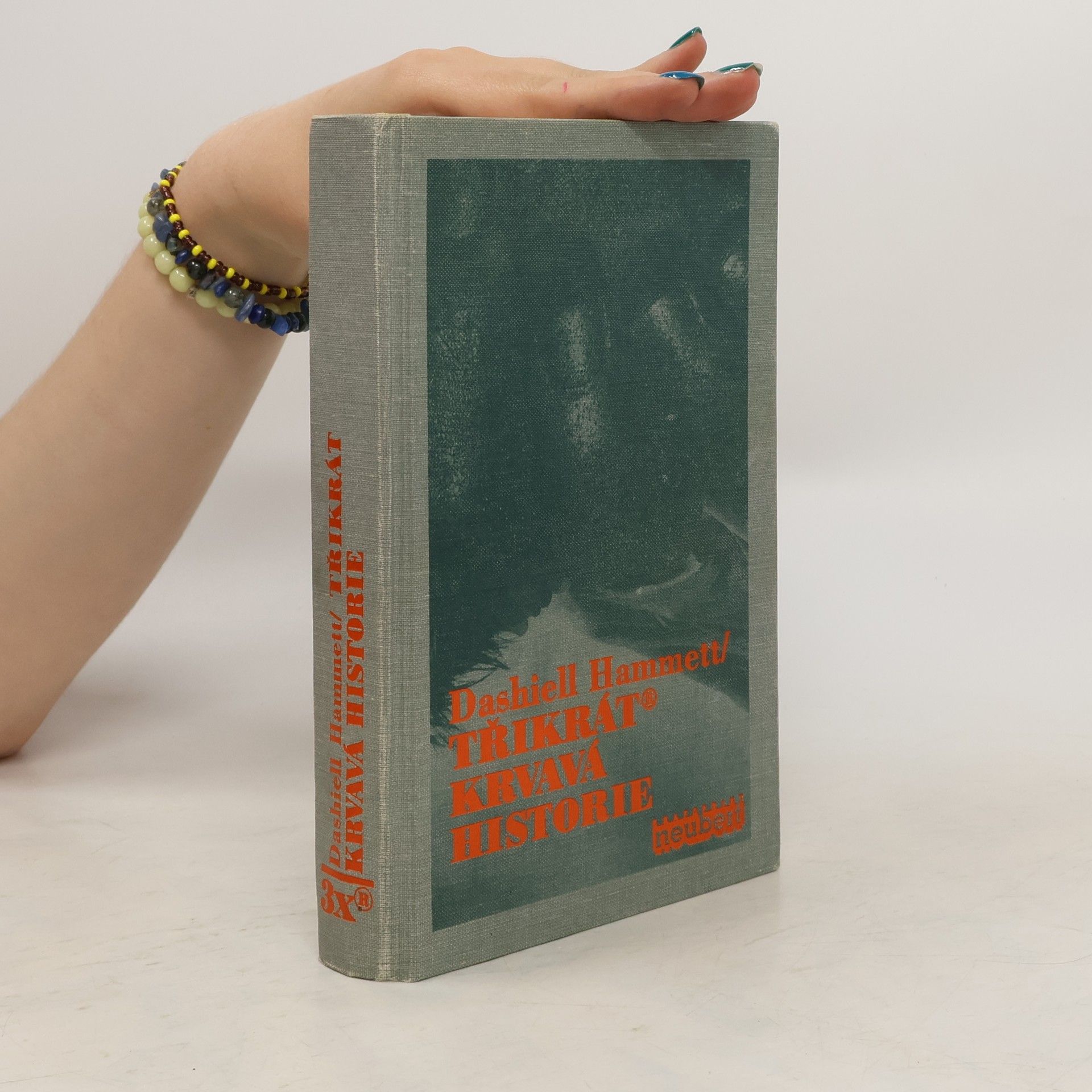 Dashiell Hammett Třikrát krvavá historie