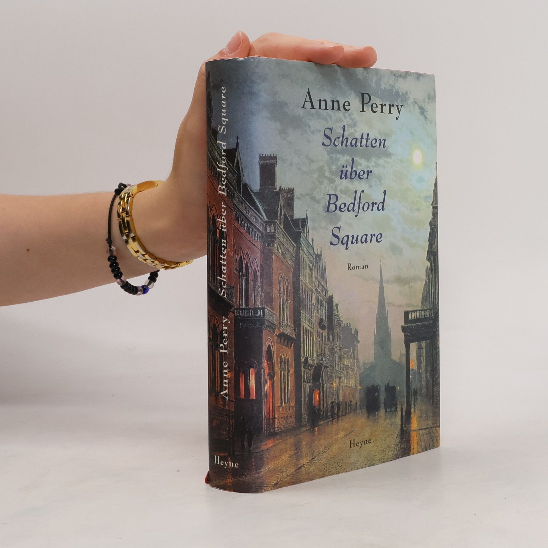 Anne Perry Schatten über Bedford Square