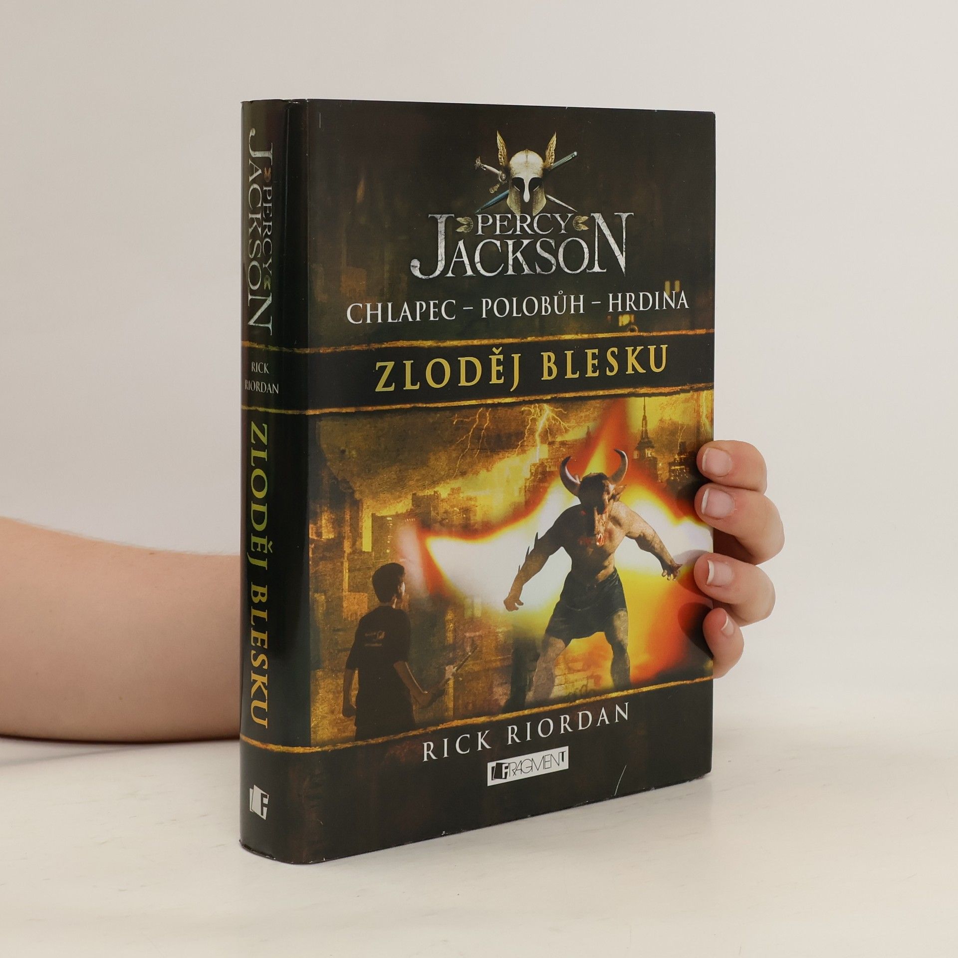 Rick Riordan Percy Jackson. Zloděj blesku