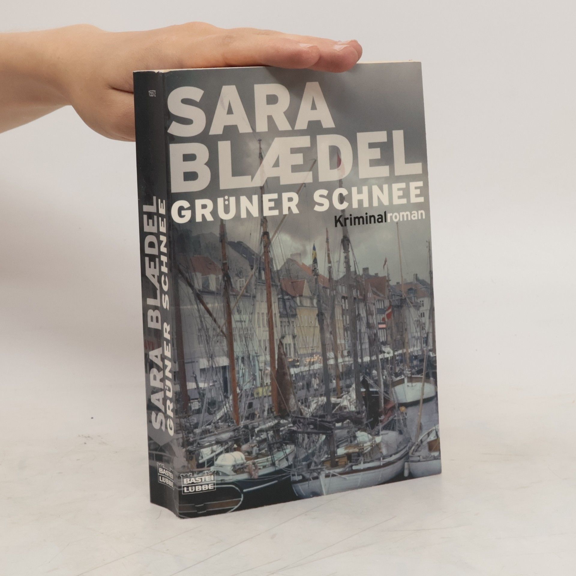 Sara Blaedel Grüner Schnee. Kriminalroman