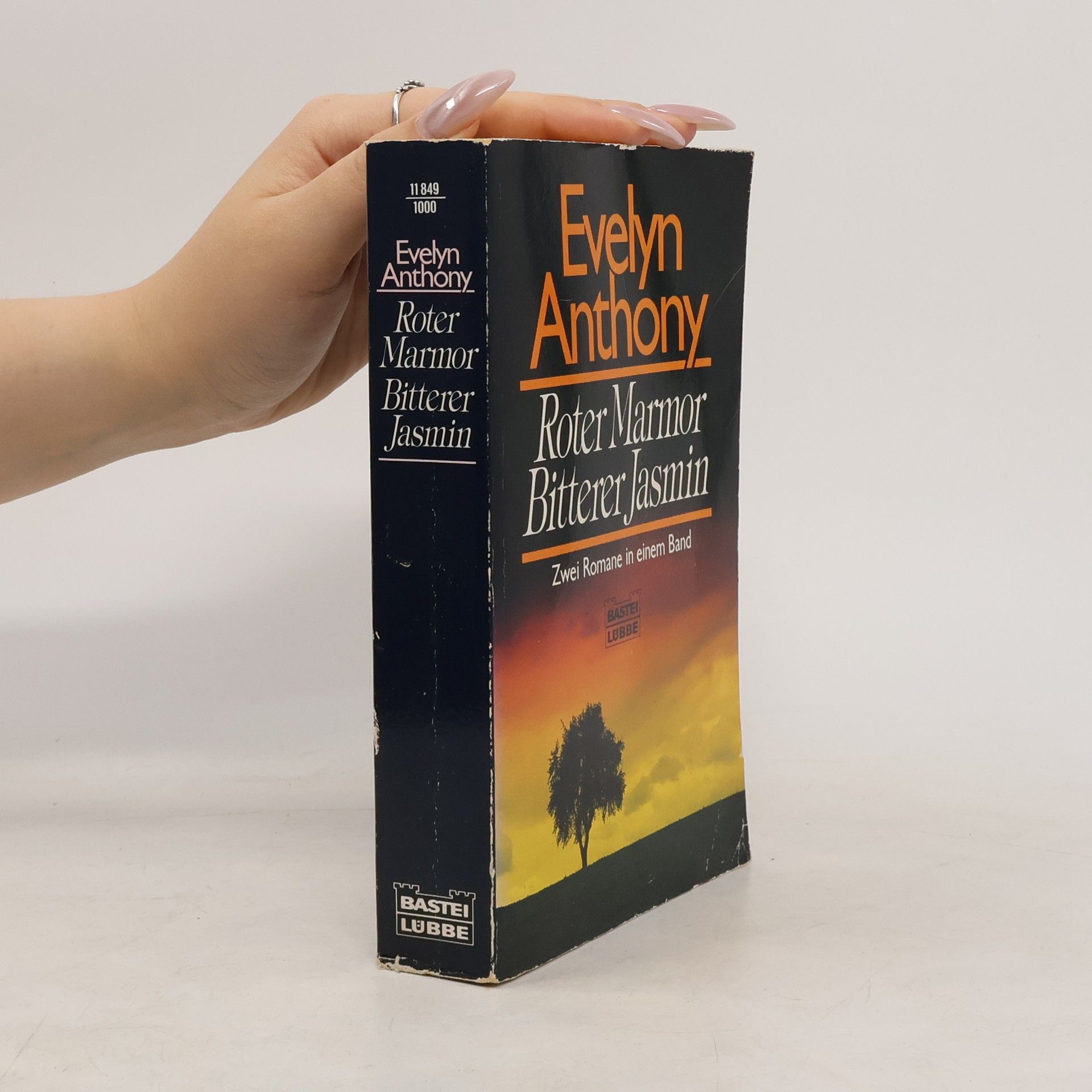 Evelyn Anthony Roter Marmor; Bitterer Jasmin
