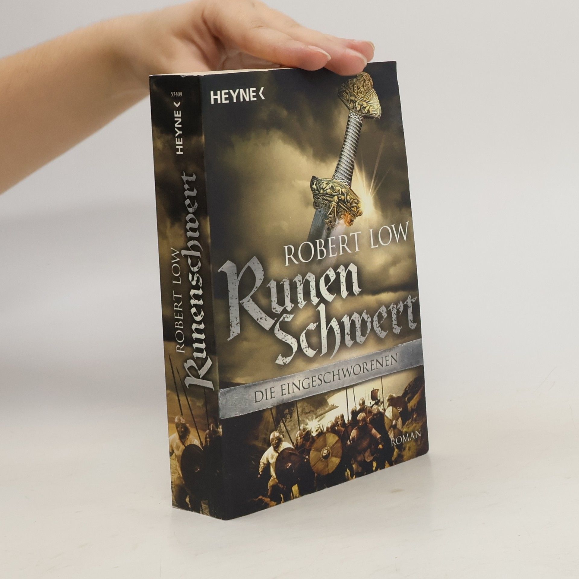 Robert Low Runenschwert