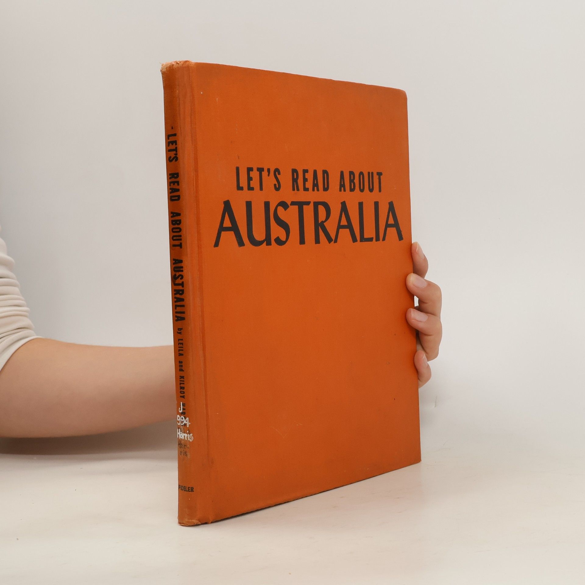 Let´s Read About Australia