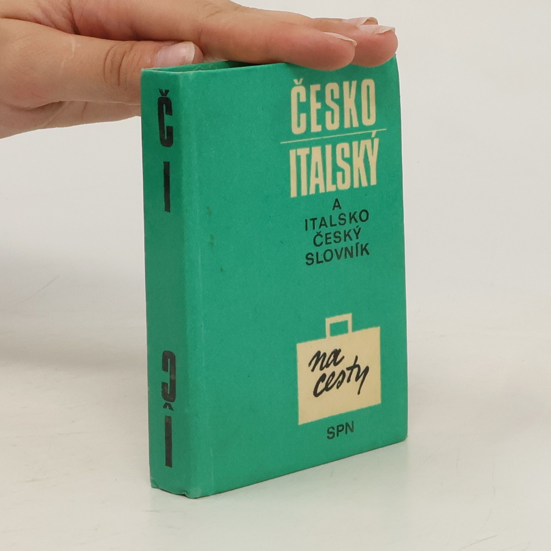 Hana Benešová Česko-italský a italsko-český slovník na cesty