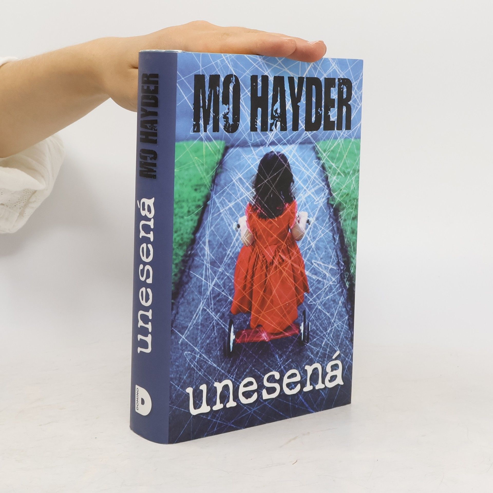 Mo Hayder Unesená