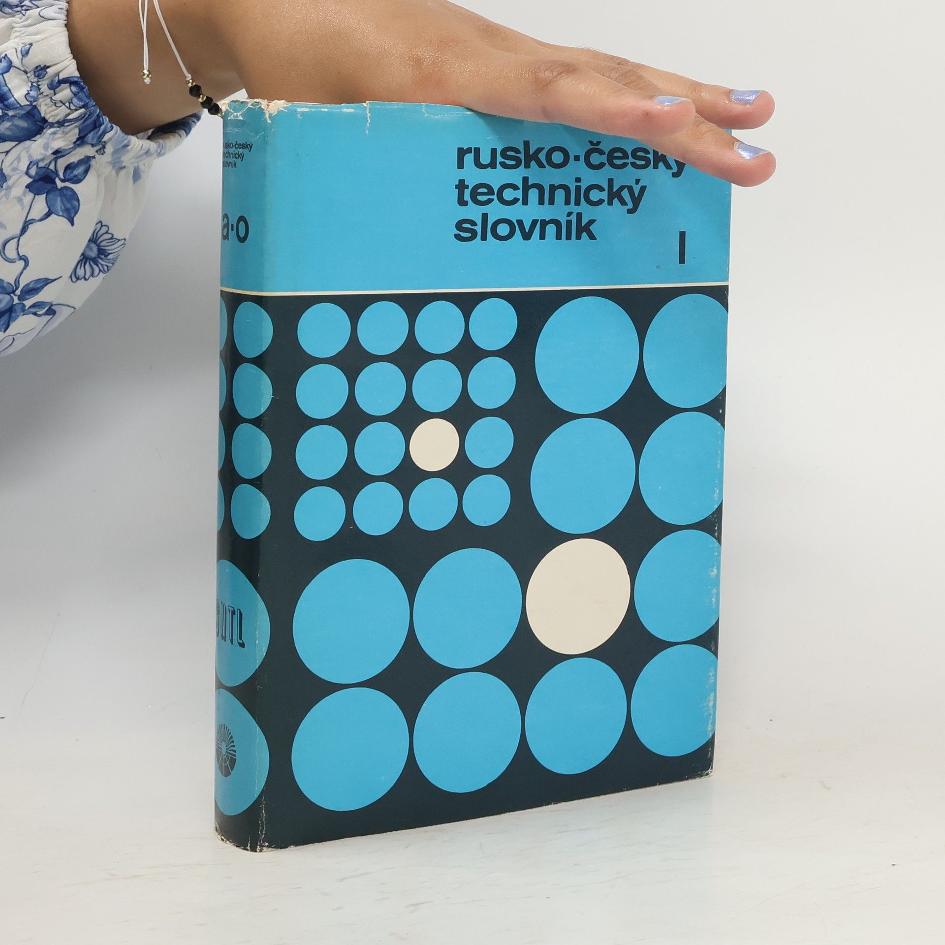 kolektiv Rusko-český technický slovník I. díl A-O