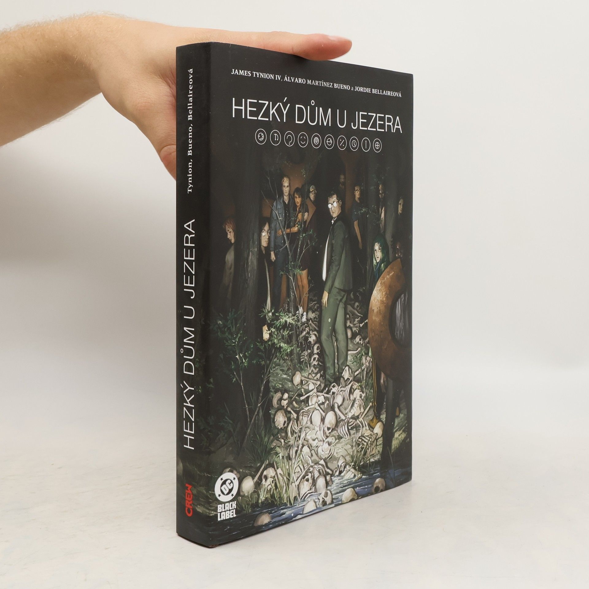 James Tynion IV Hezký dům u jezera