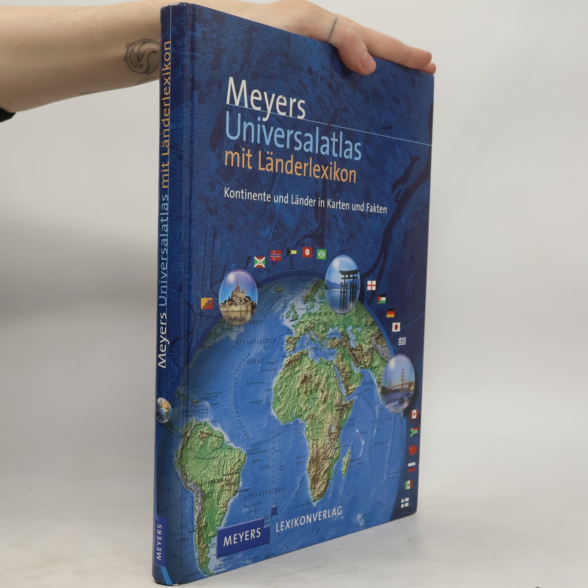 Collective Universalatlas mit Länderlexikon