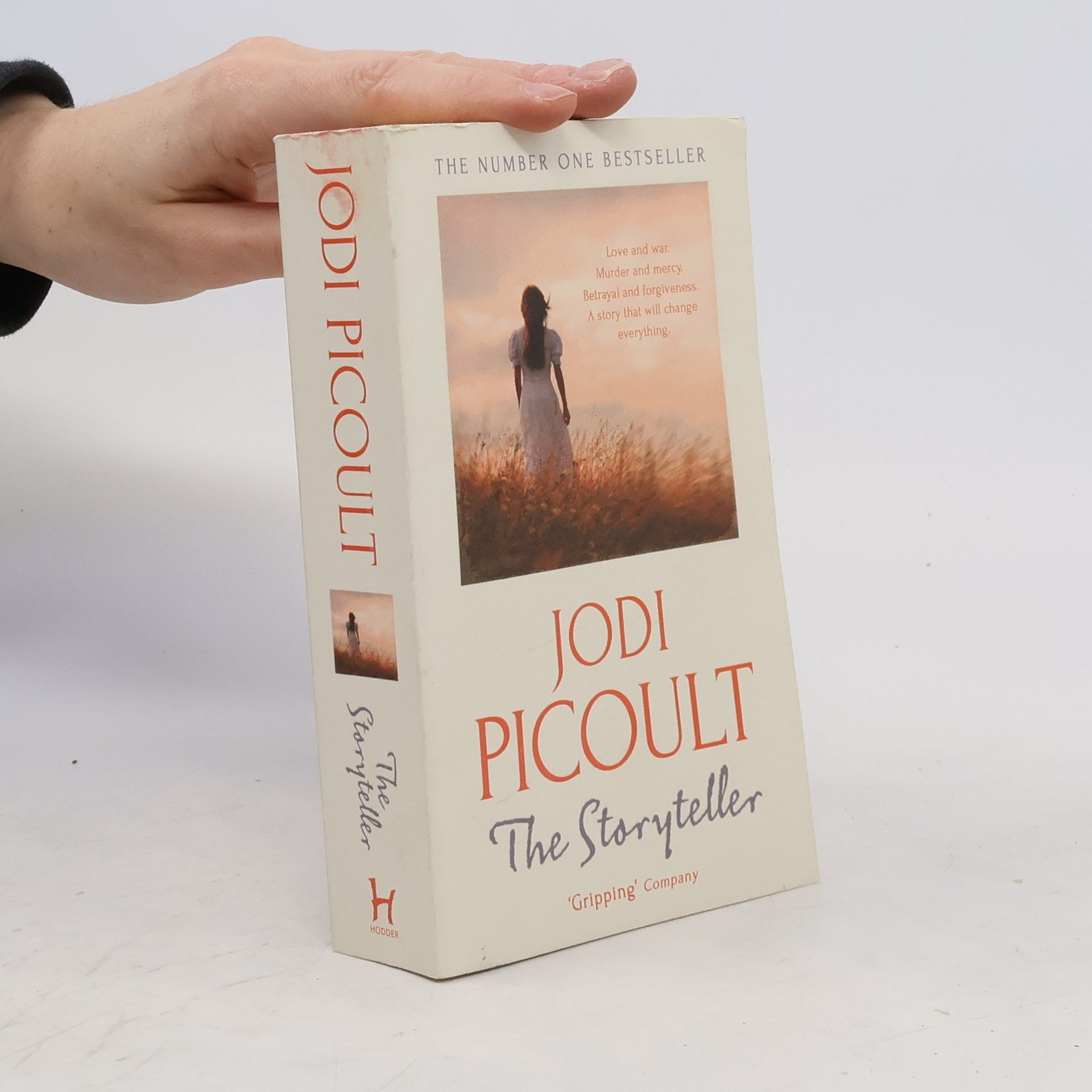 Jodi Picoult The Storyteller