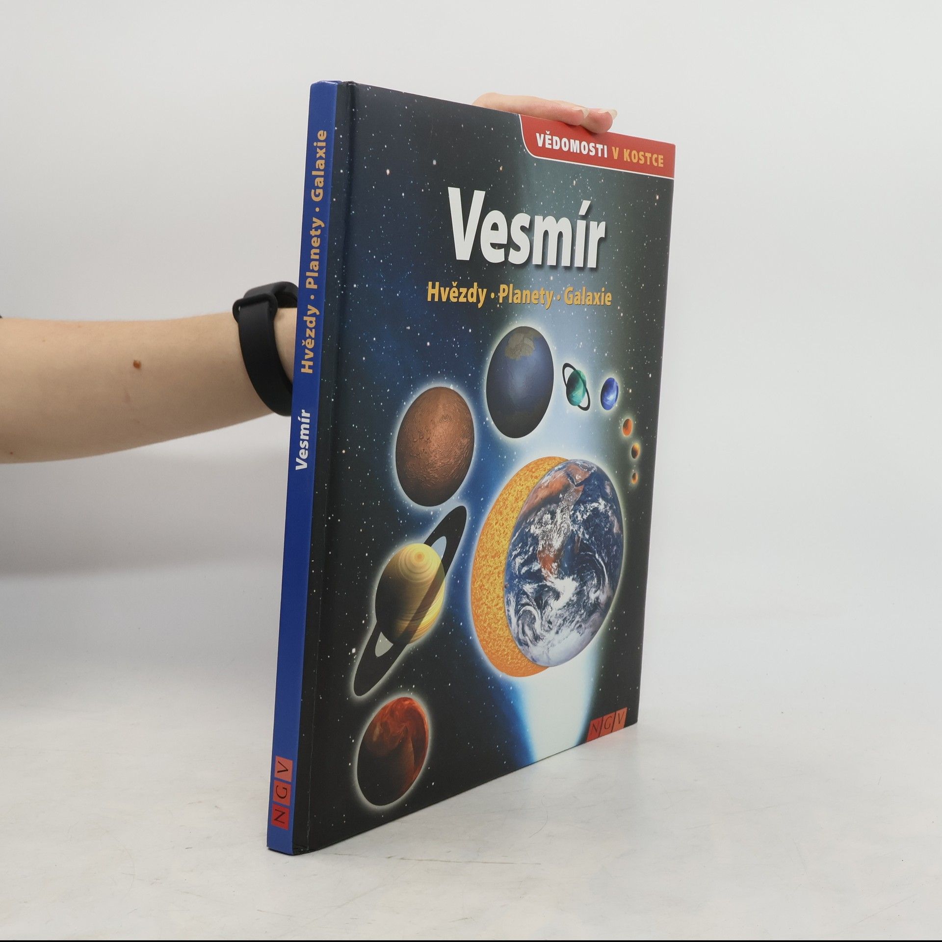kolektiv Vesmír. Hvězdy. Planety. Galaxie