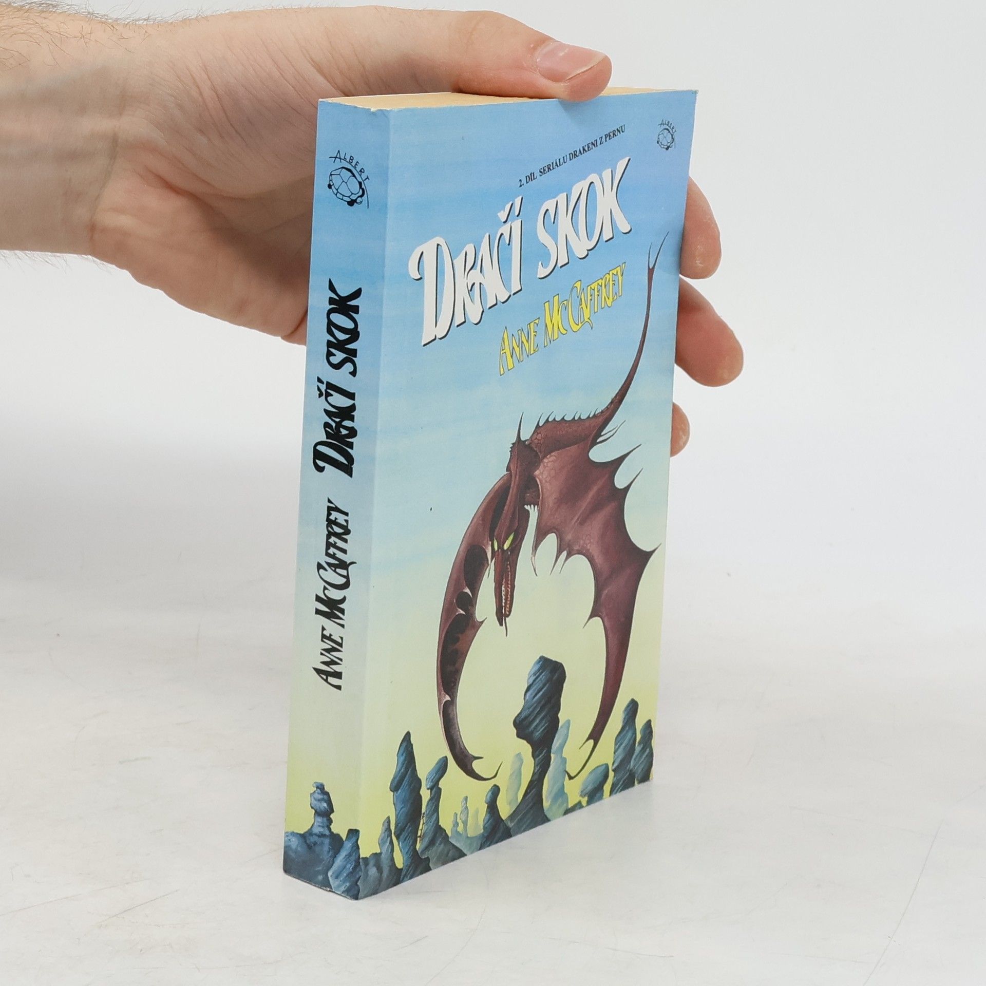 Anne McCaffrey Drakeni z Pernu 2. Dračí skok