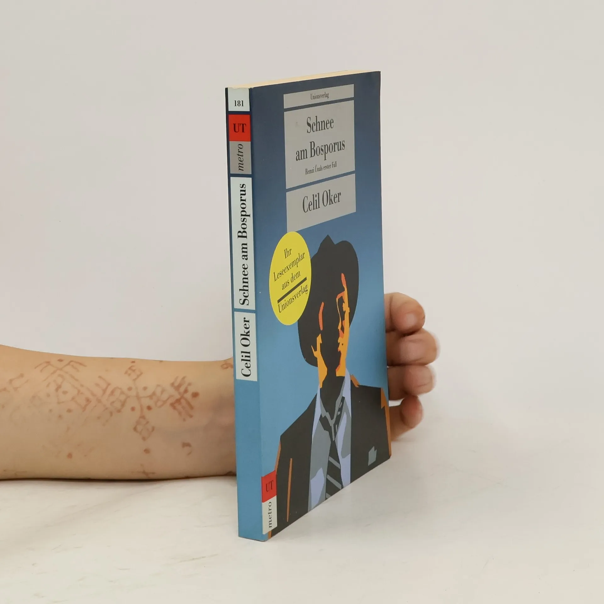 Schnee am Bosporus | Book | Celil Oker | DE