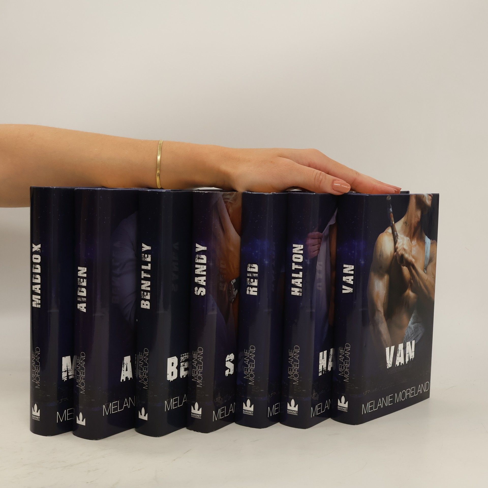 Melanie Moreland Vested Interest 1-7