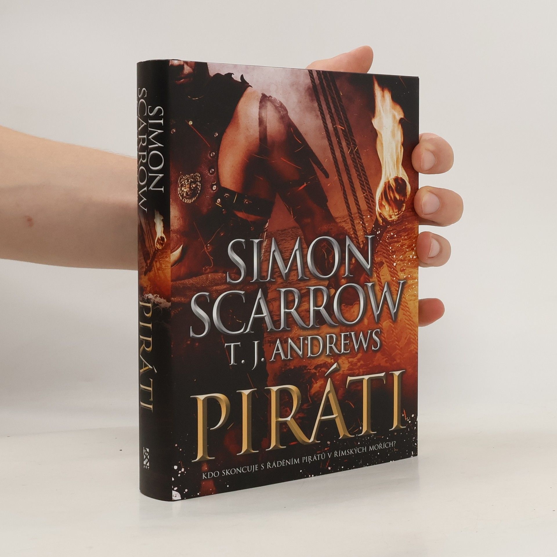 Simon Scarrow Piráti