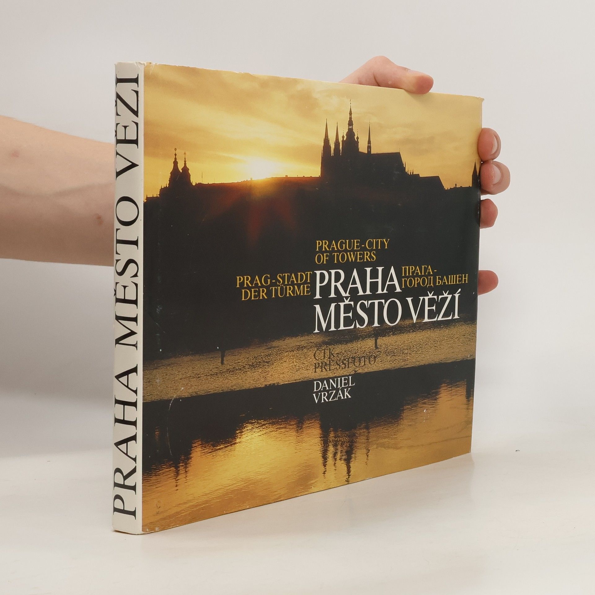 Daniel Vrzák Praha město věží