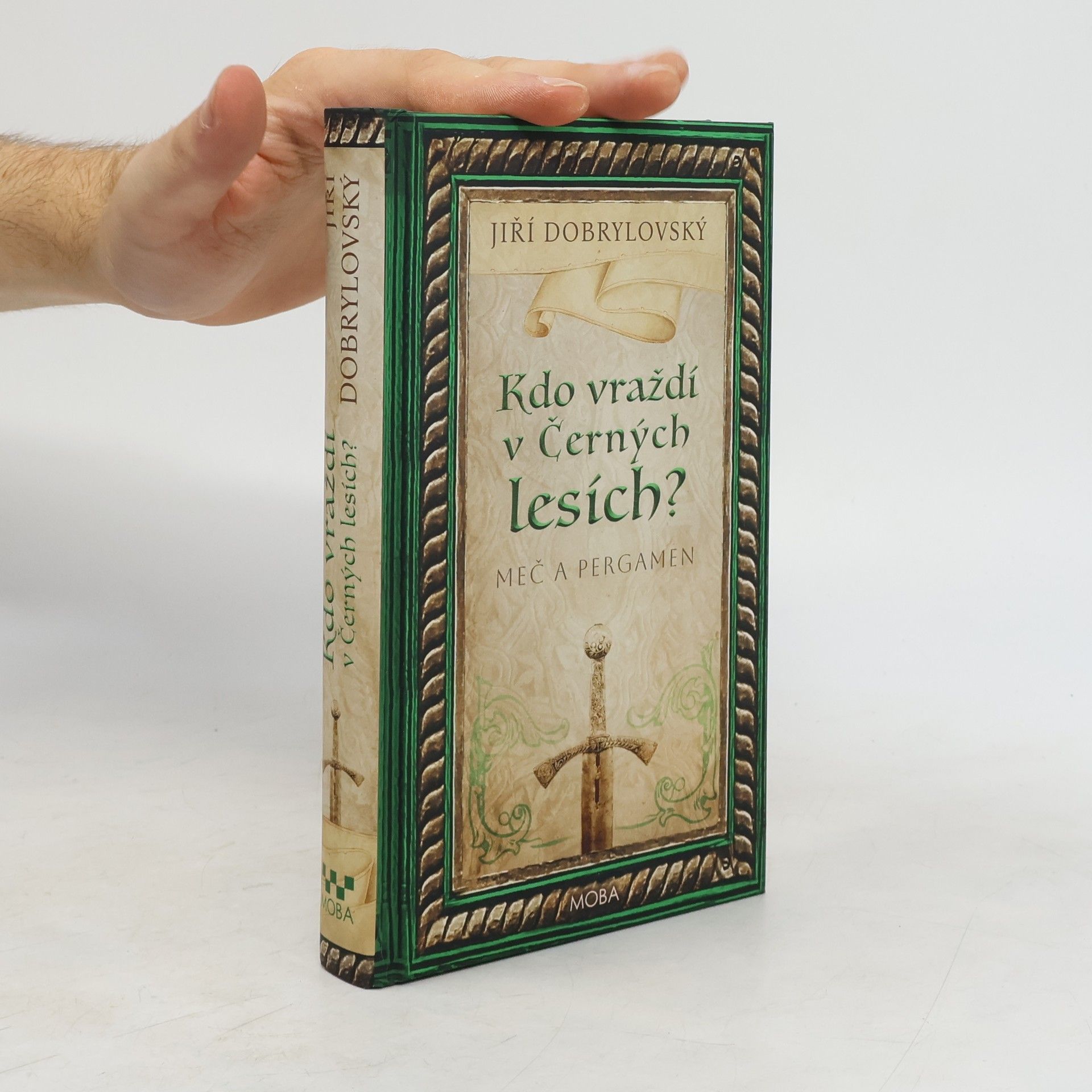 Jiří Dobrylovský Kdo vraždí v Černých lesích?