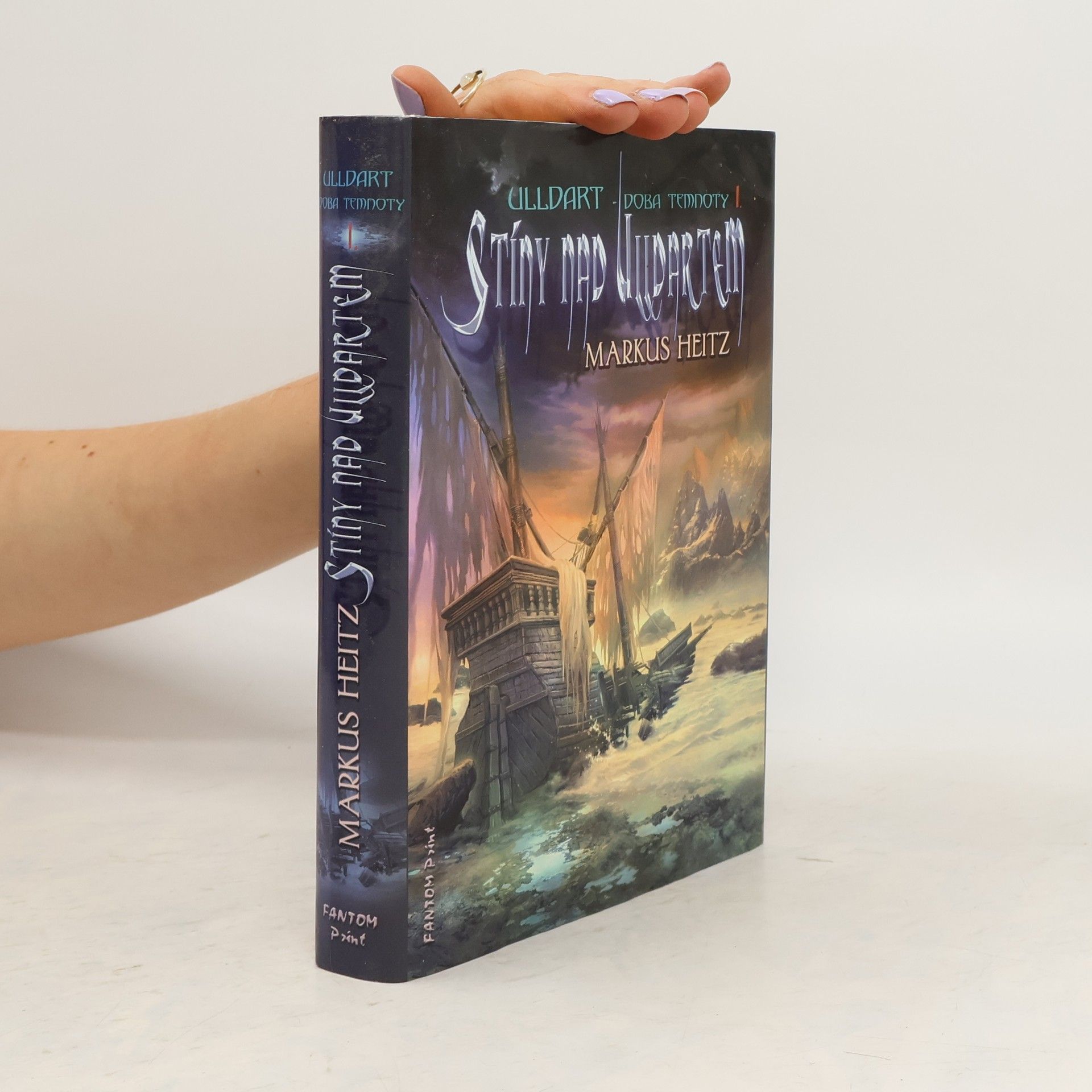 Markus Heitz Stíny nad Ulldartem. Ulldart - doba temnoty. I.