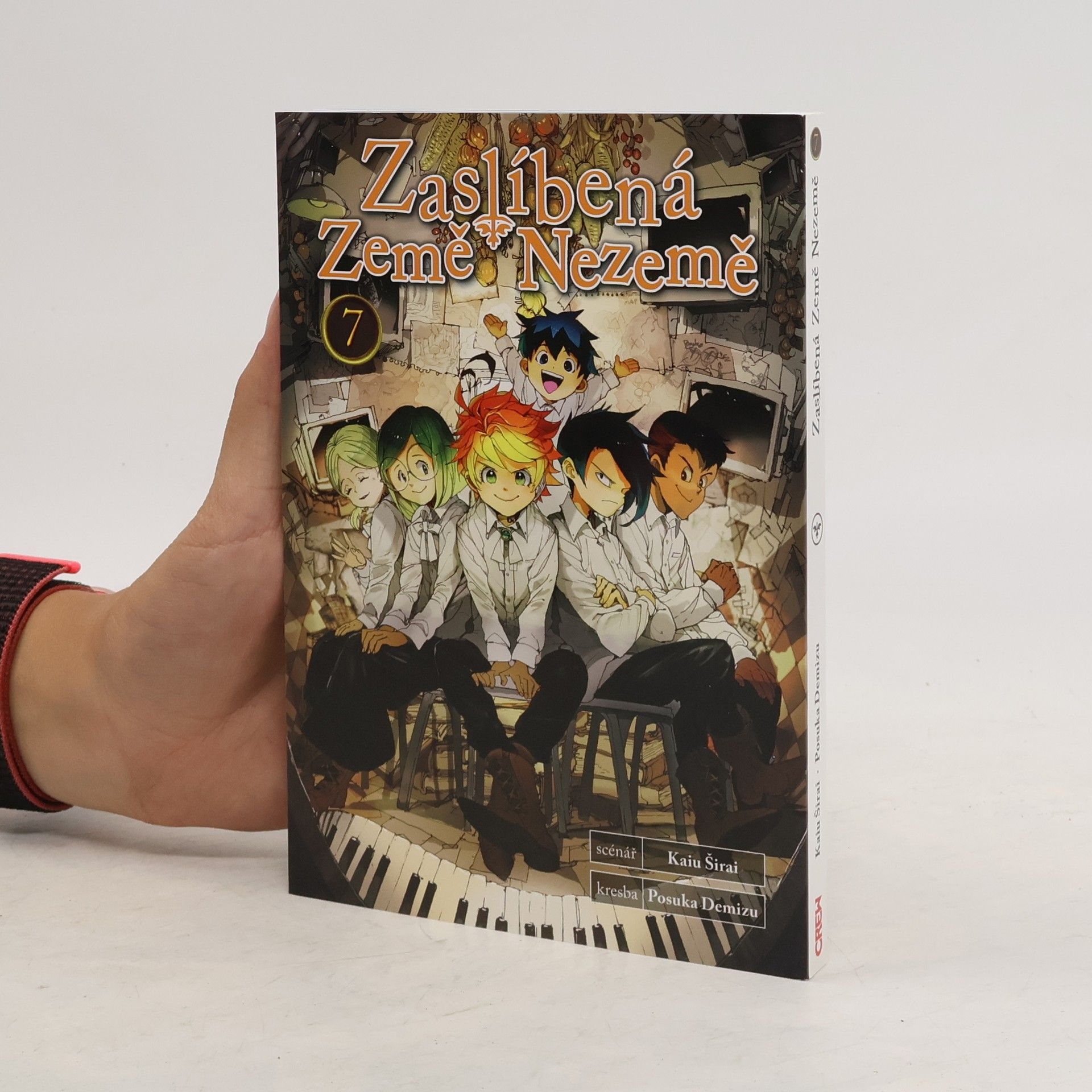 Kaiu Shirai Zaslíbená Země Nezemě. 7