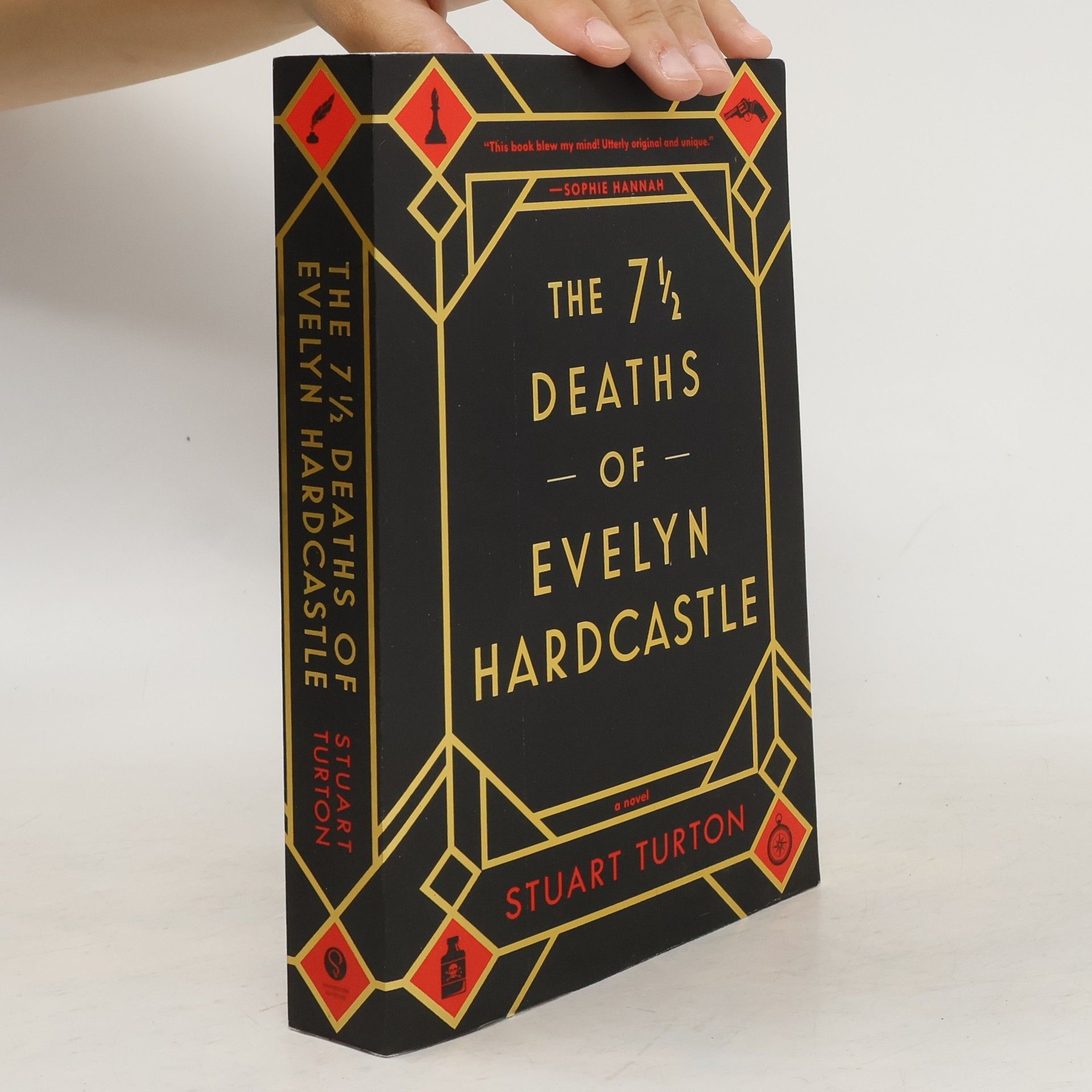 Stuart Turton The 7 1/2 Deaths of Evelyn Hardcastle