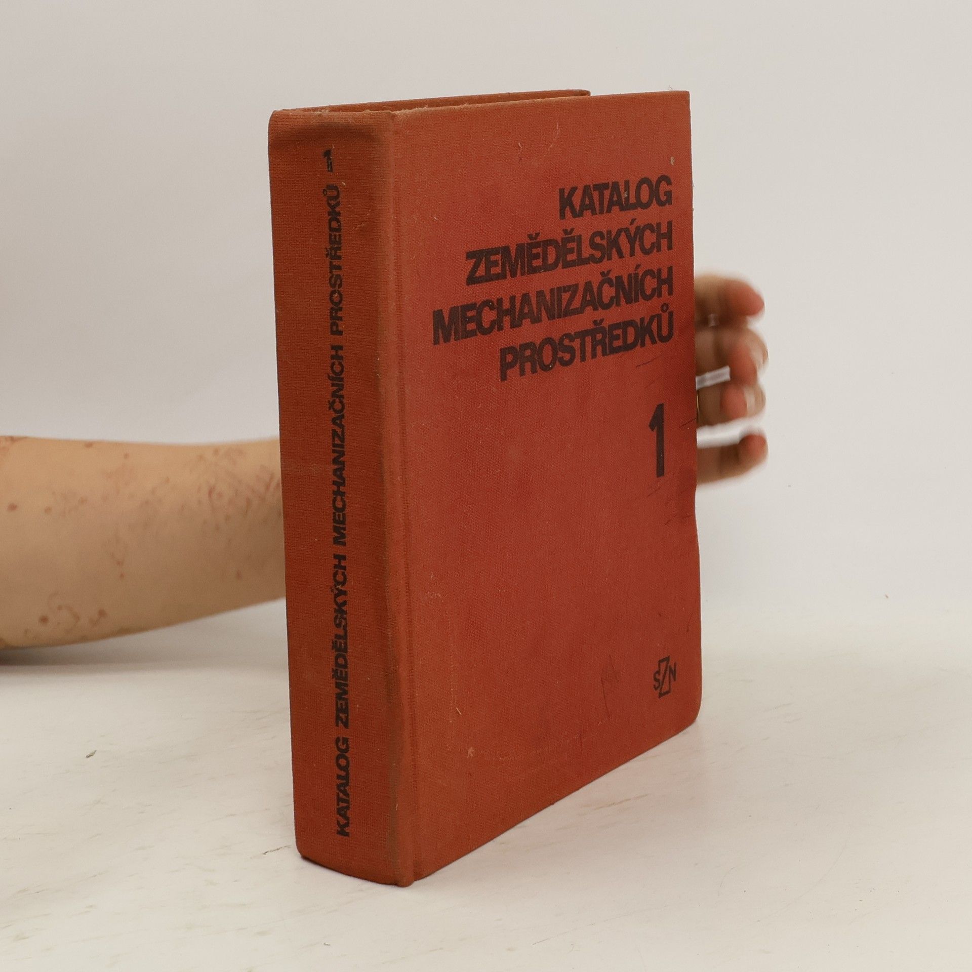Bedřich Víšek Katalog zemědělských mechanizačních prostředků