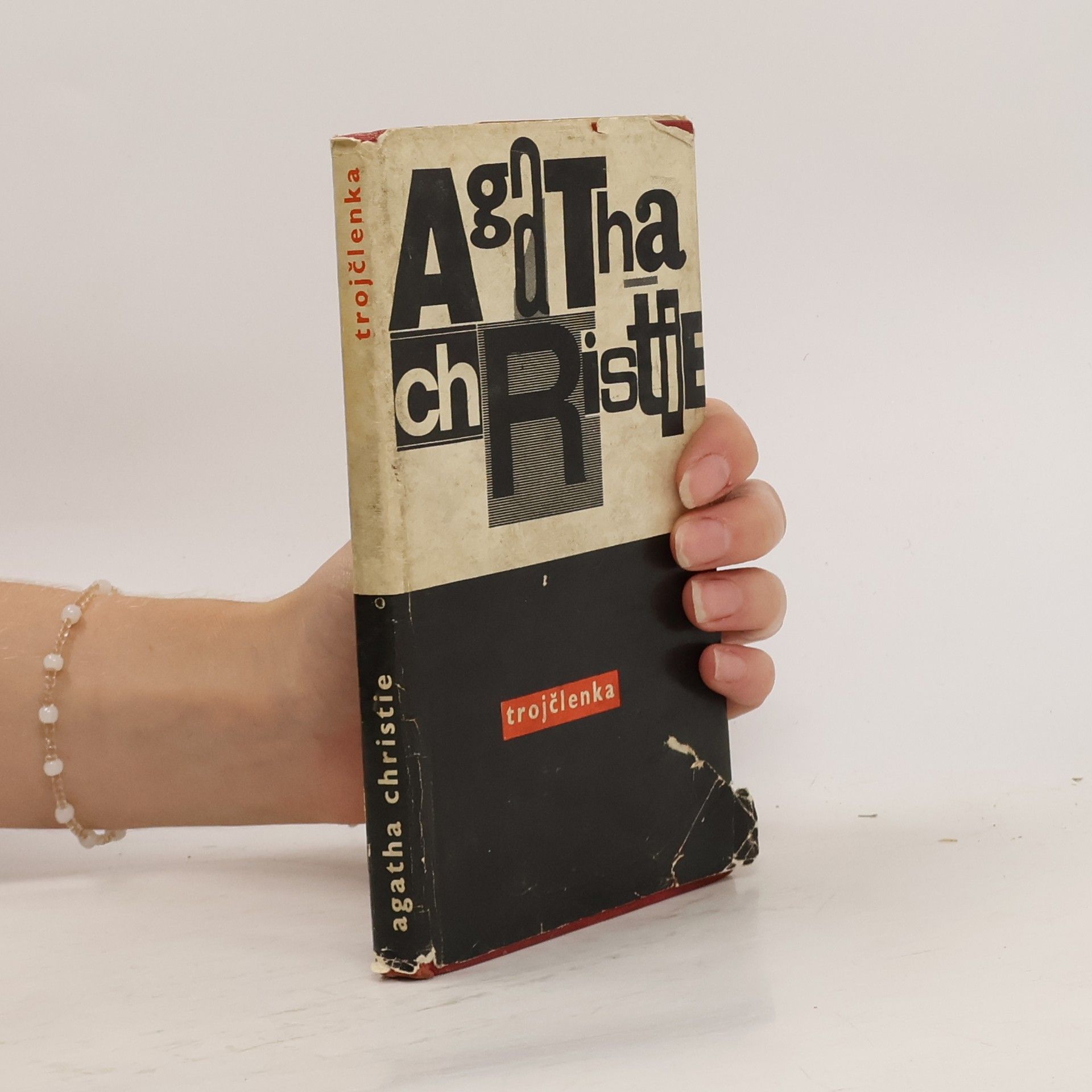 Agatha Christie Trojčlenka