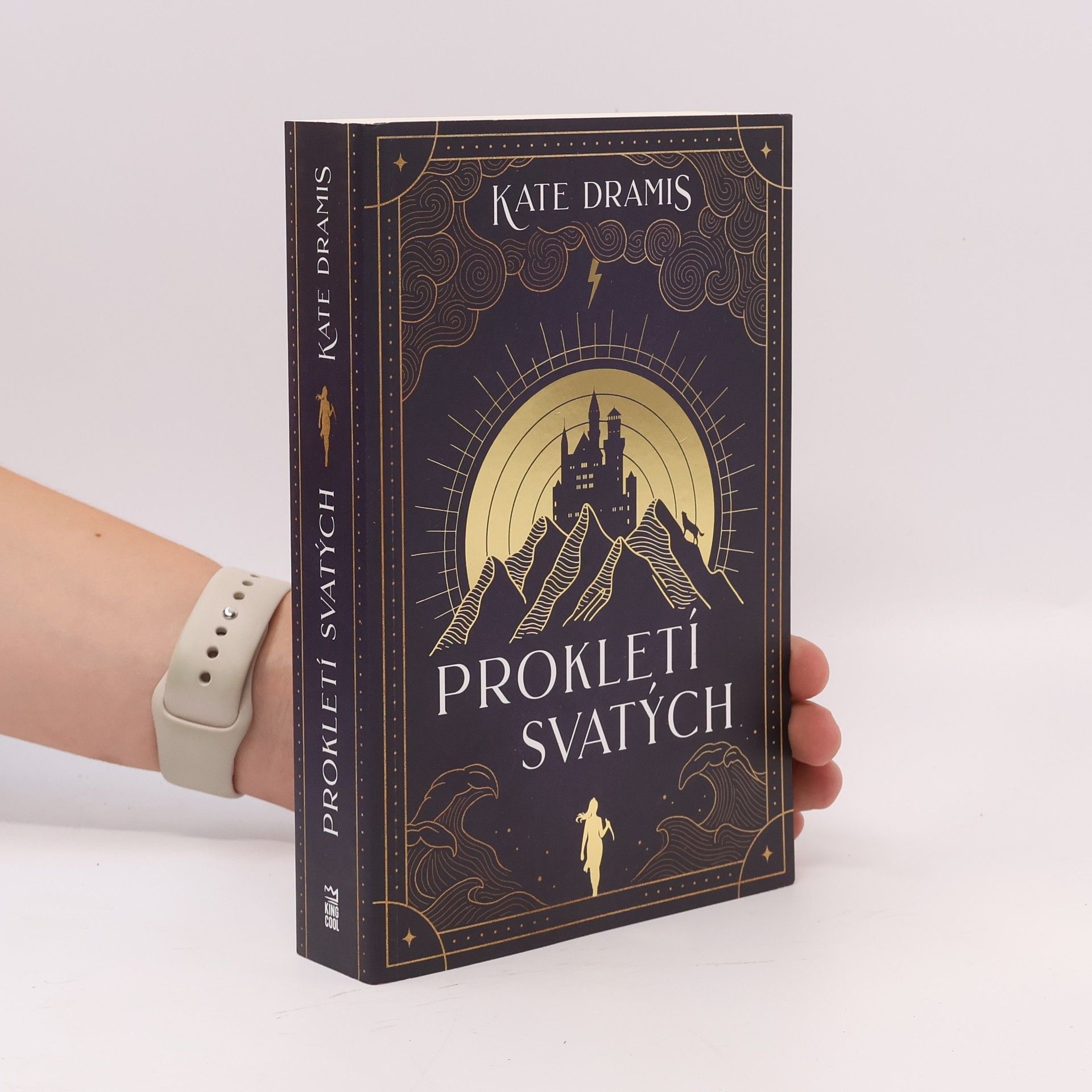 Kate Dramis Prokletí svatých