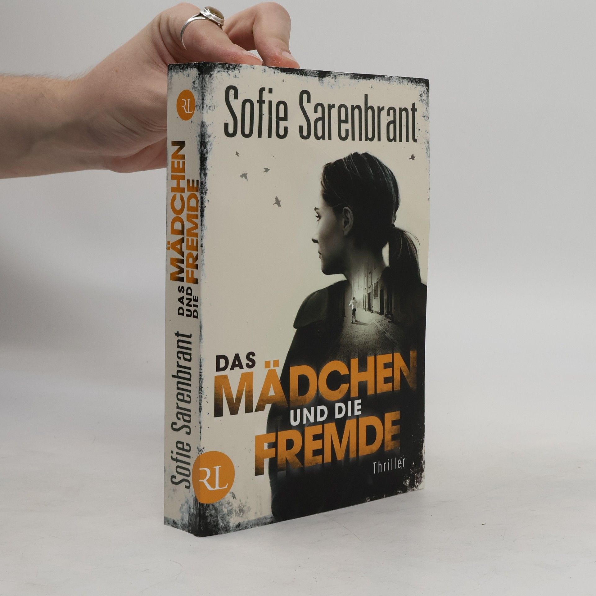Sofie Sarenbrant Das Mädchen und die Fremde