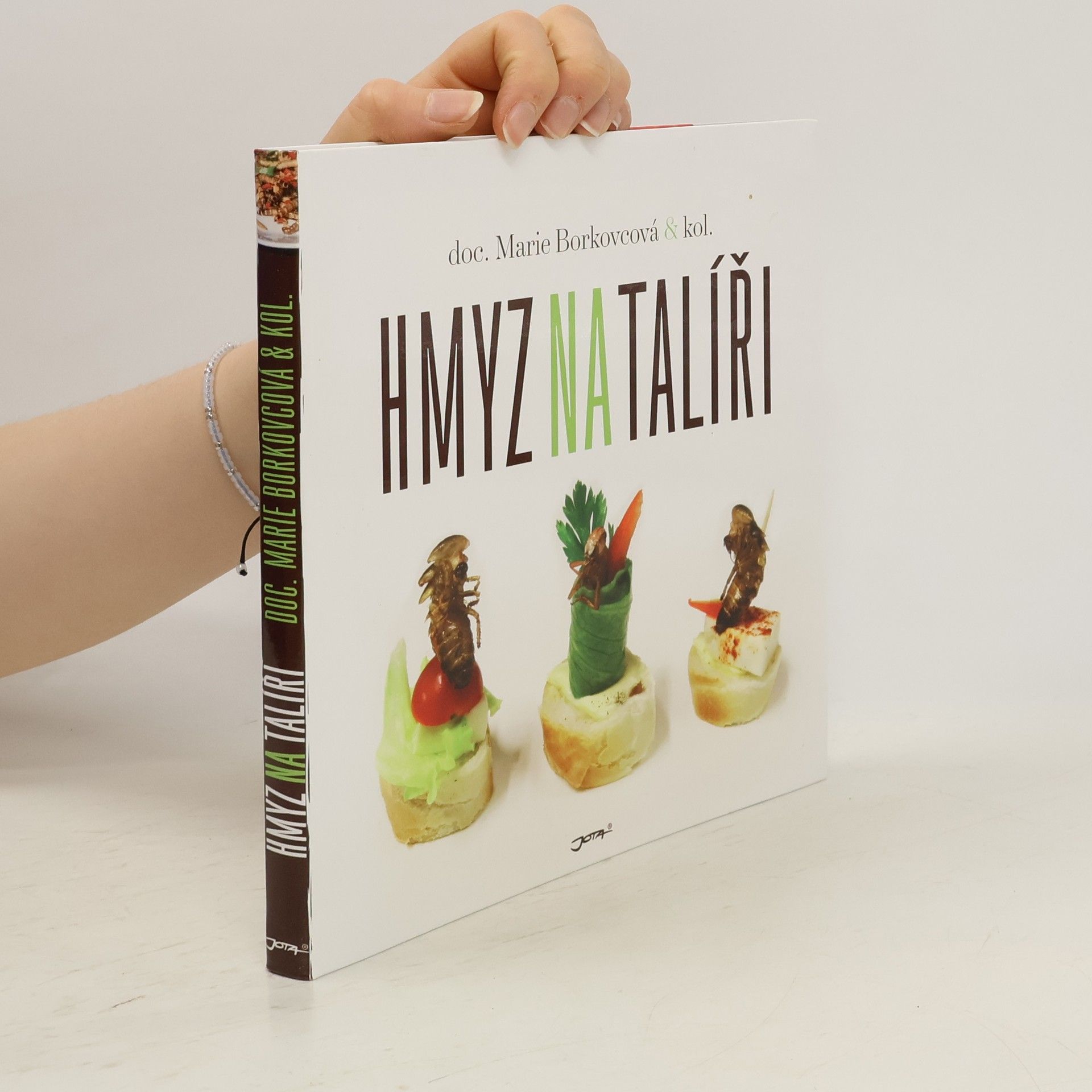 Marie Borkovcová Hmyz na talíři