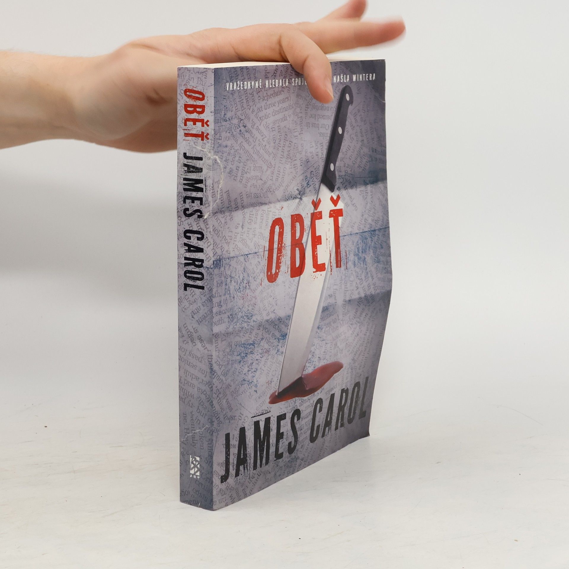 James Carol Oběť