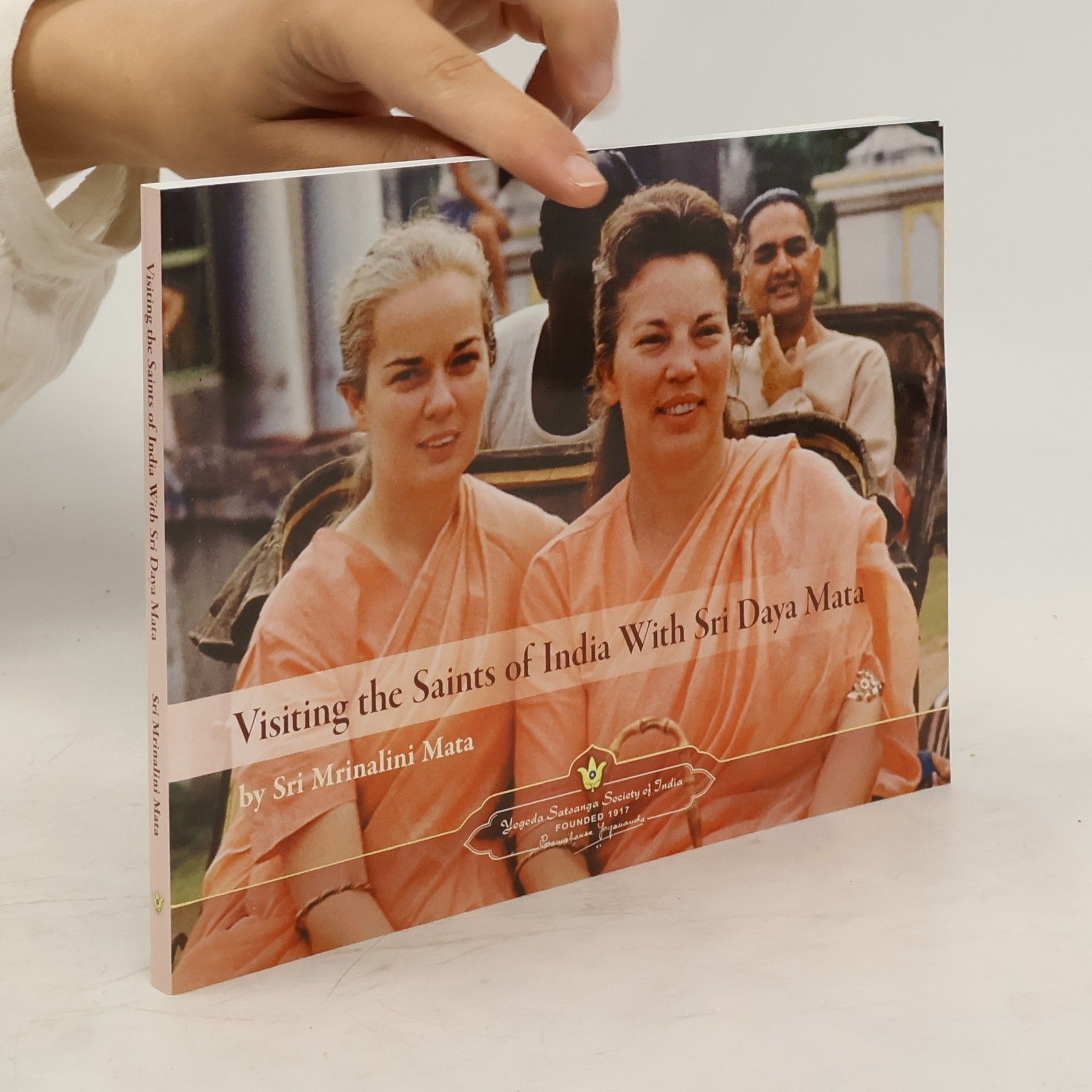 Sri Mrinalini Mata Visiting the Saints of India With Sri Daya Mata