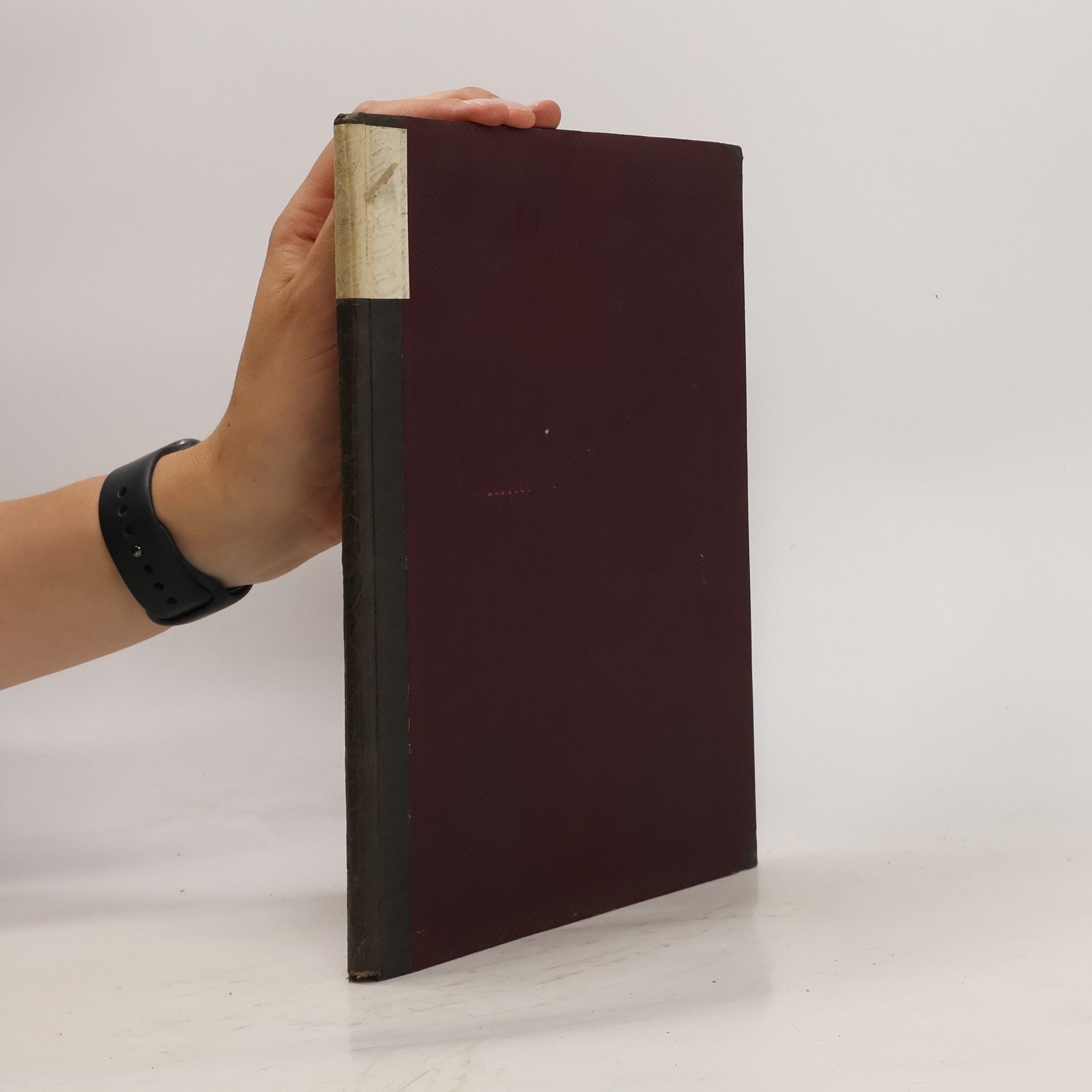 Maxmilian Křepinský O poméru předlohy Hartmannova Gregoria k starofrancouzským legendam o sv. Rehoři