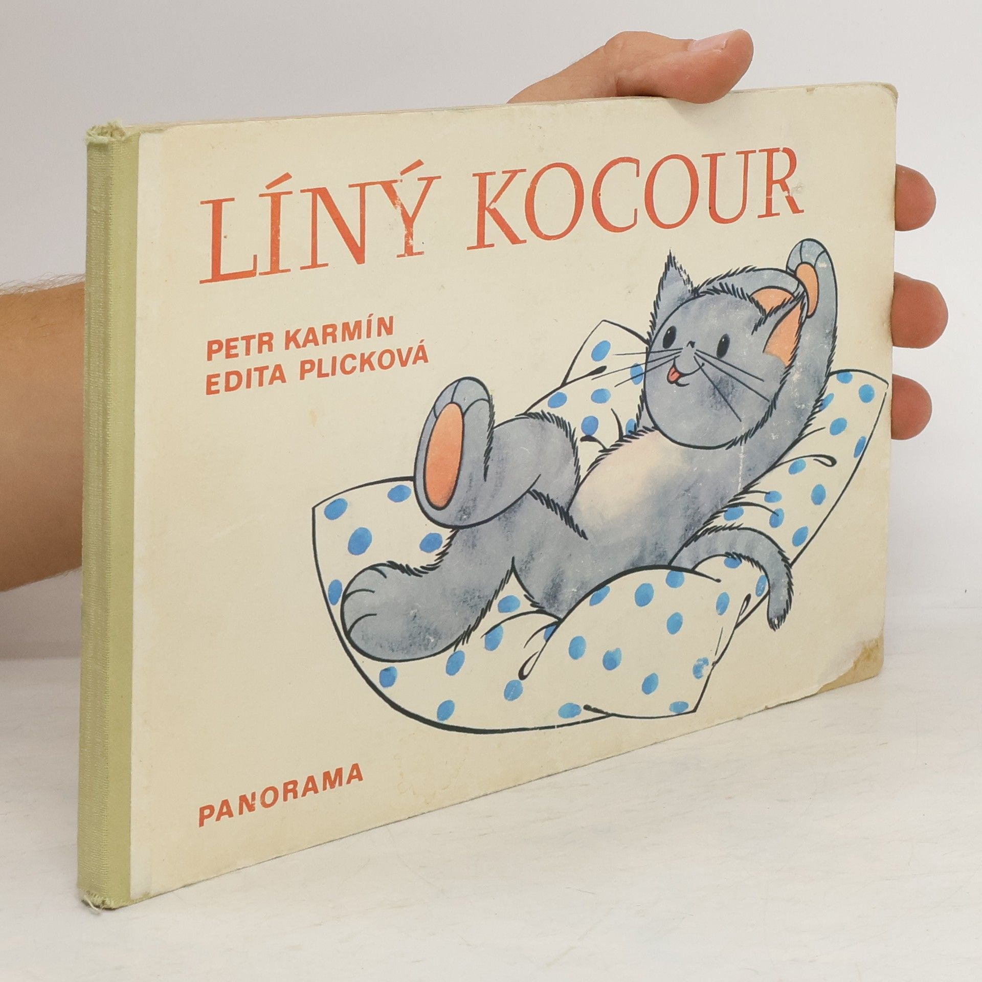 Karmín Petr Líný kocour