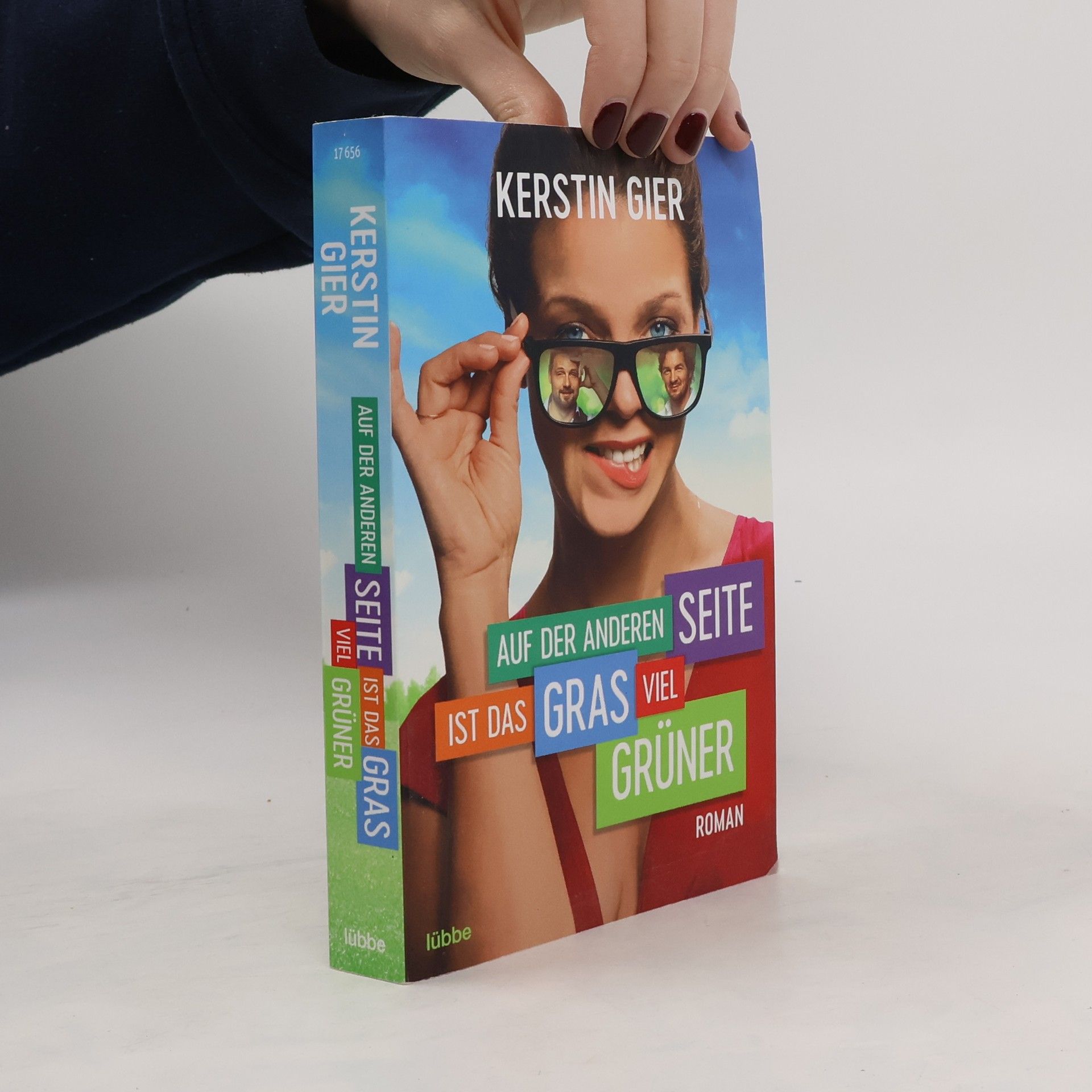 Kerstin Gier Auf der anderen Seite ist das Gras vier grüner