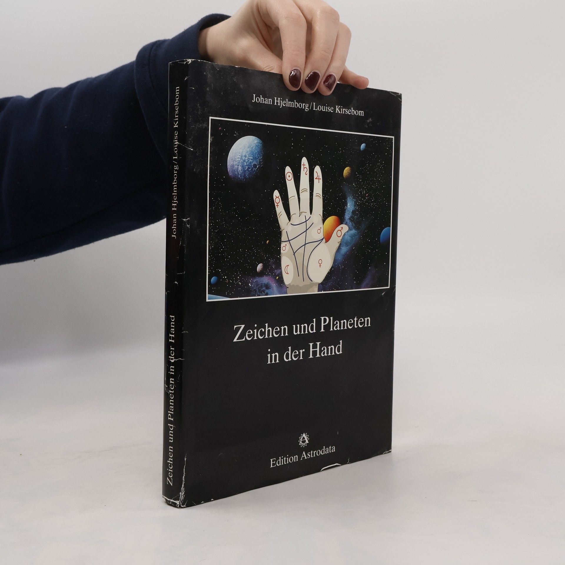 Johan Hjelmborg Zeichen und Planeten in der Hand