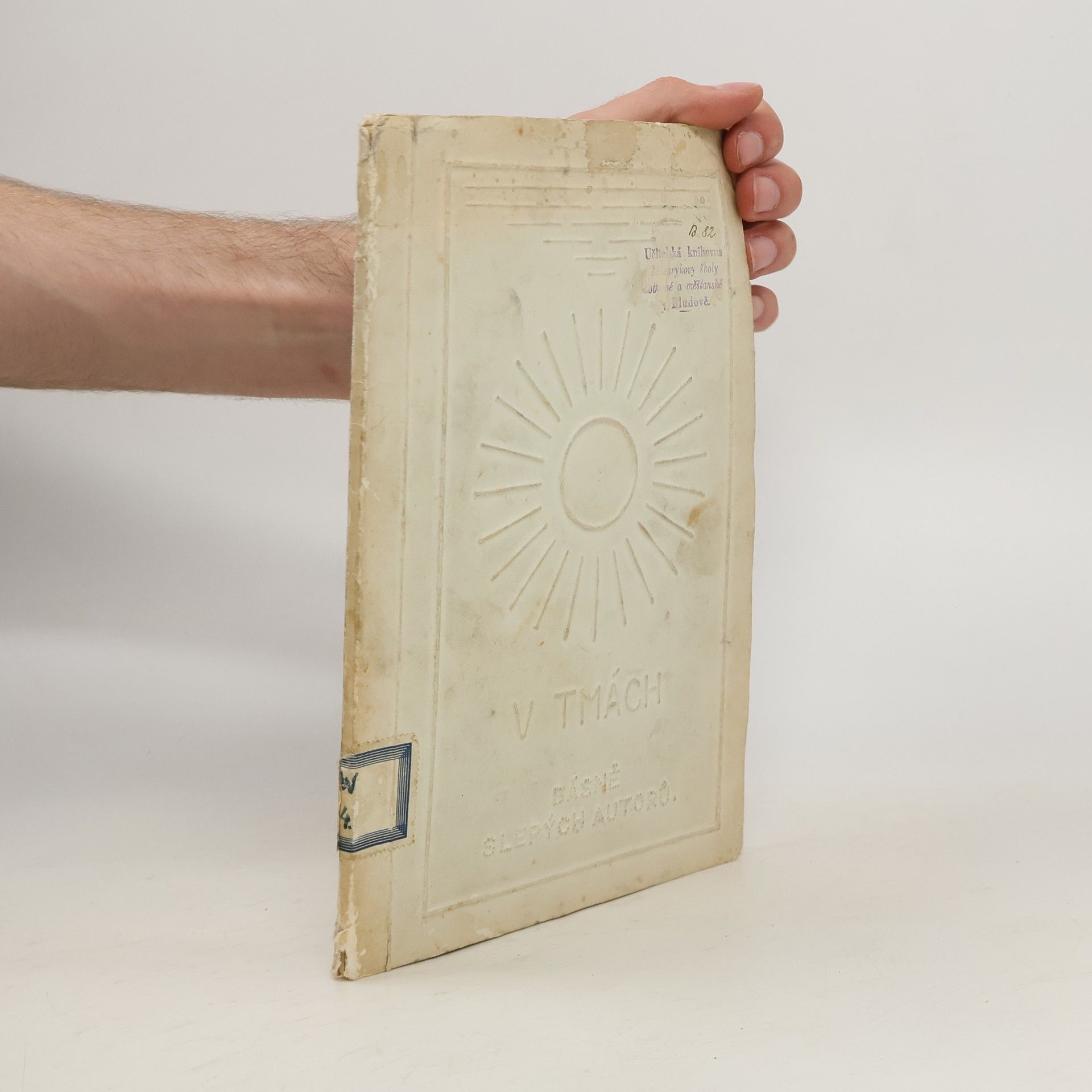 Kolektív autorov V tmách. Básně slepých autorů