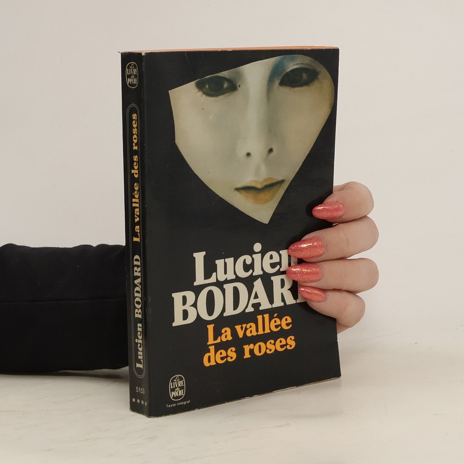 Lucien Bodard La Vallée des roses