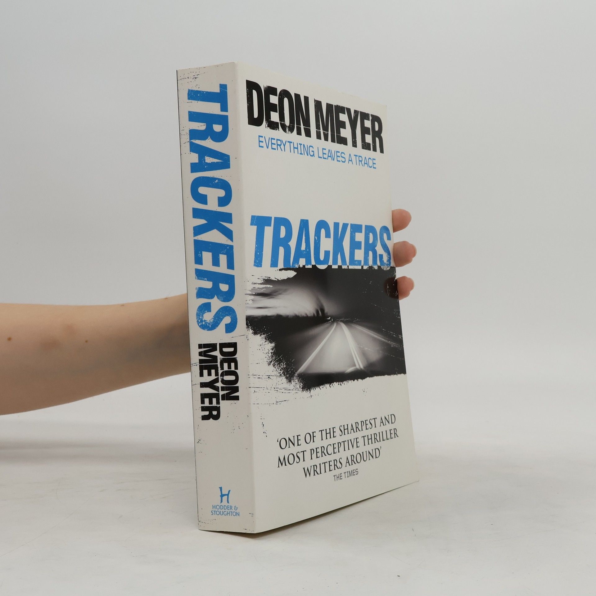 Deon Meyer Trackers