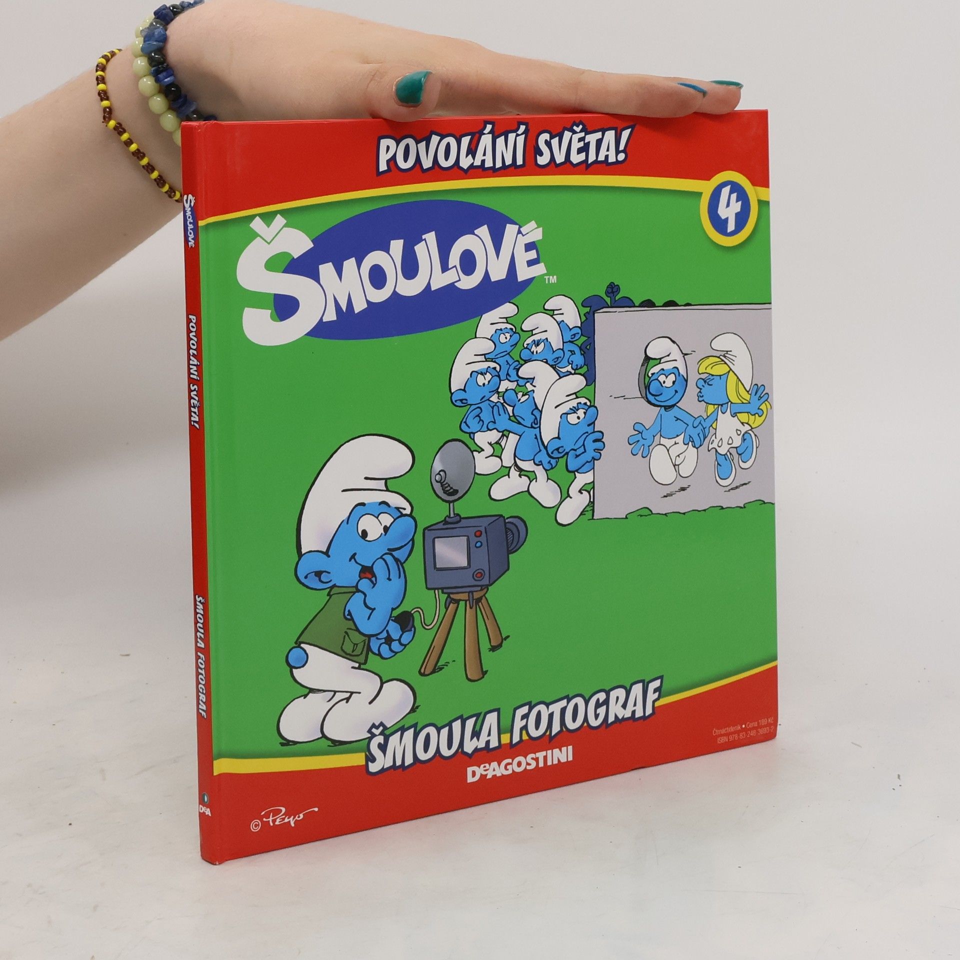 kolektiv Šmoulové 4. Povolání světa! Šmoula fotograf